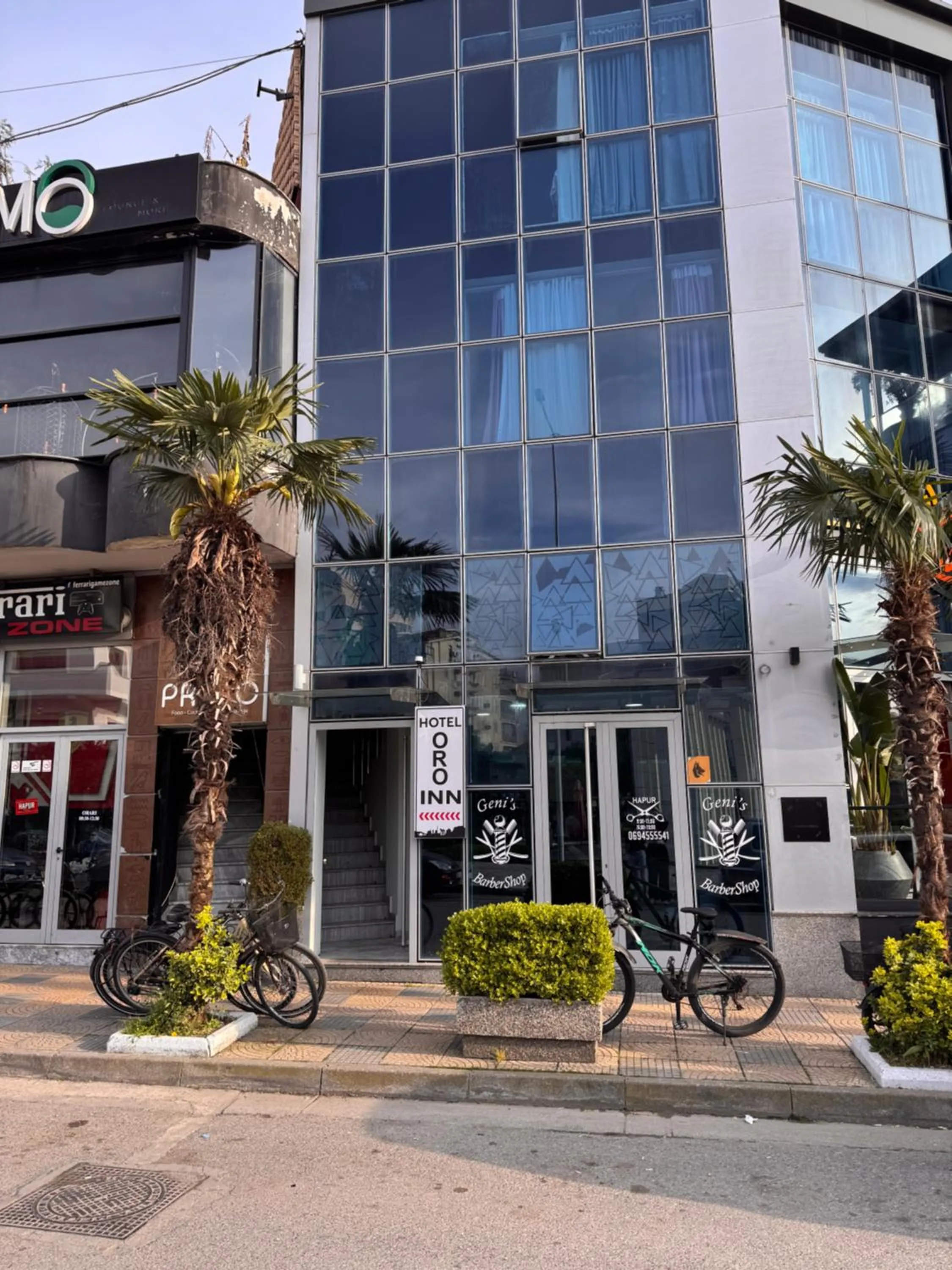 Property building in Oro Inn Hotel