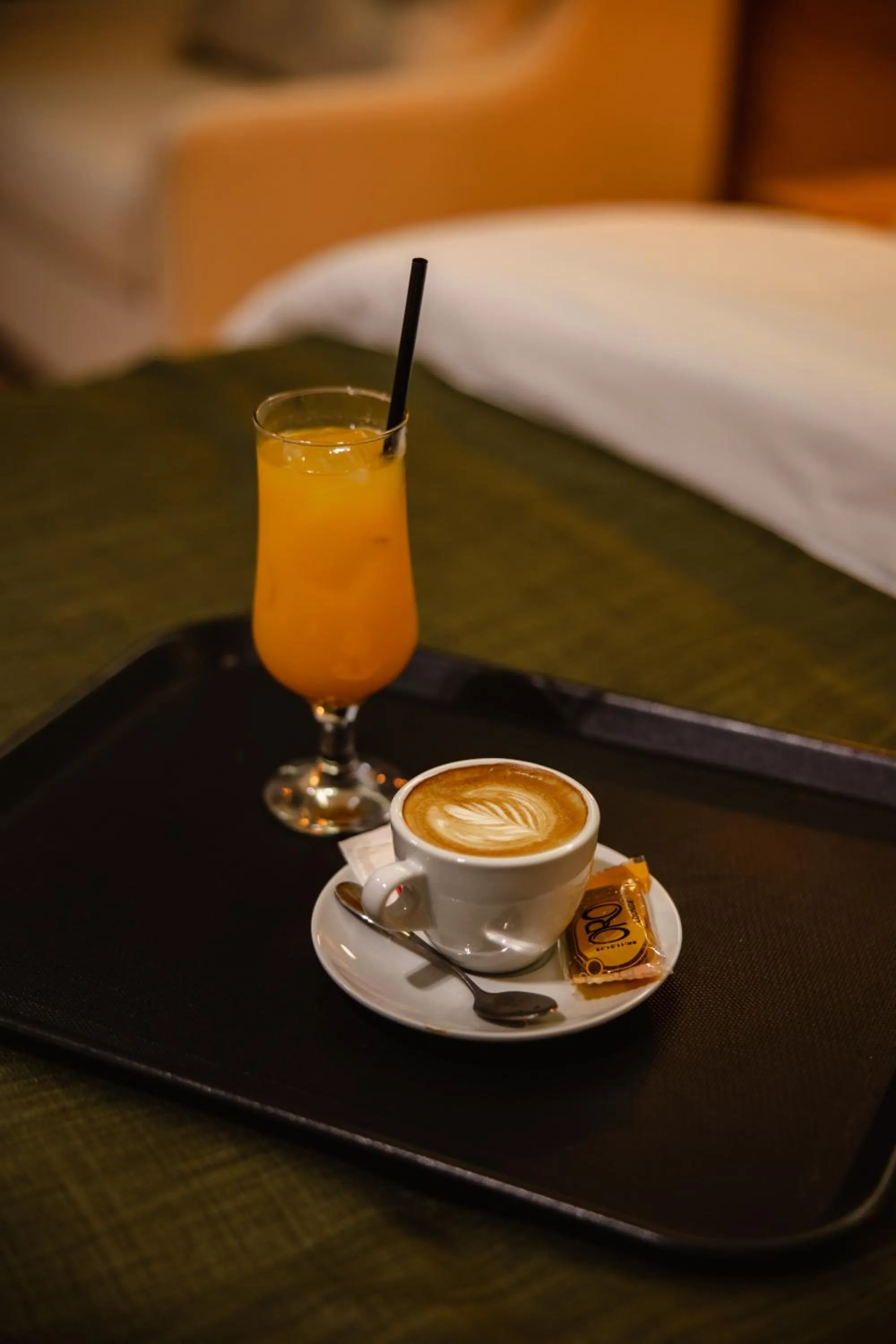 Food and drinks in Oro Inn Hotel