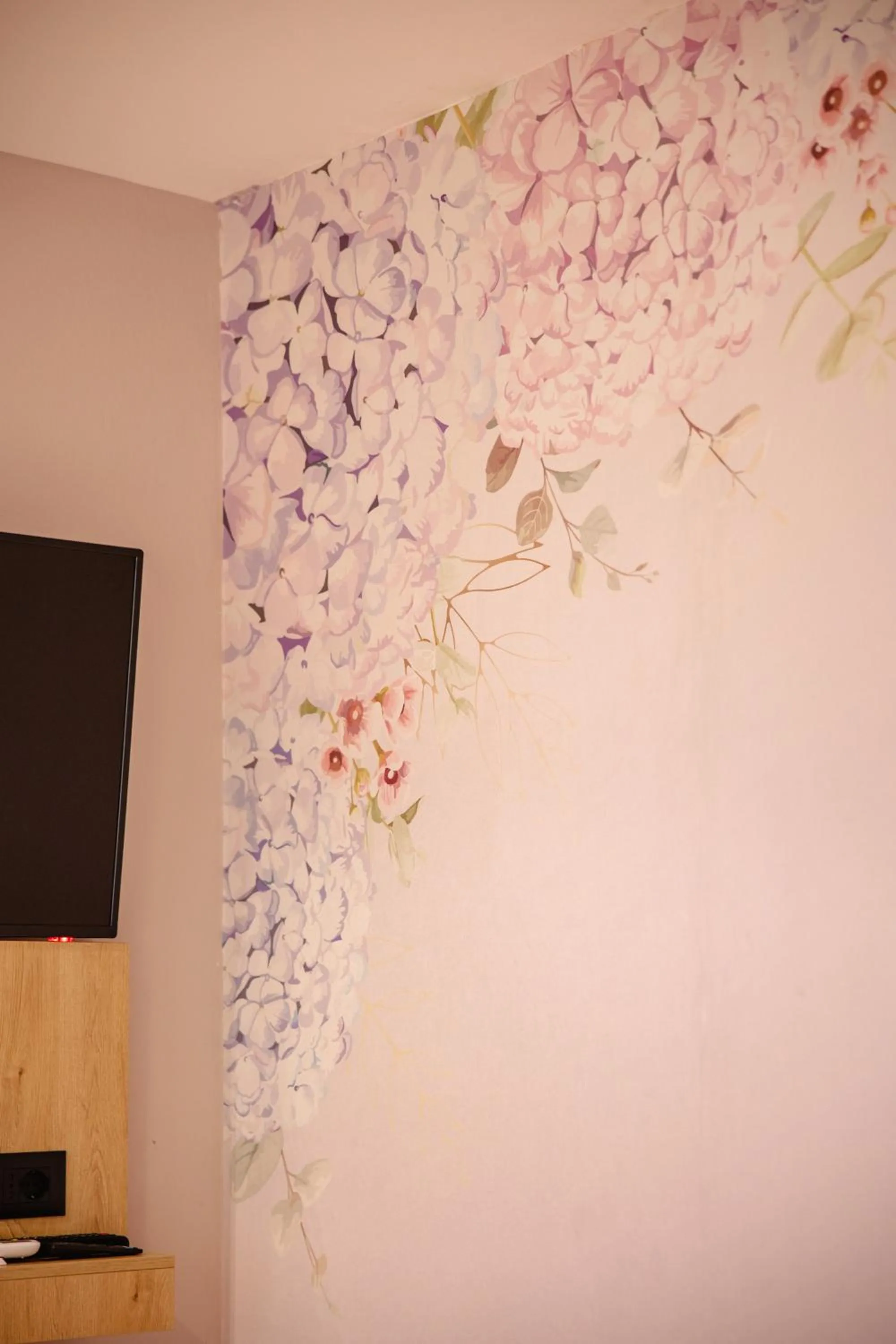 Decorative detail in Oro Inn Hotel