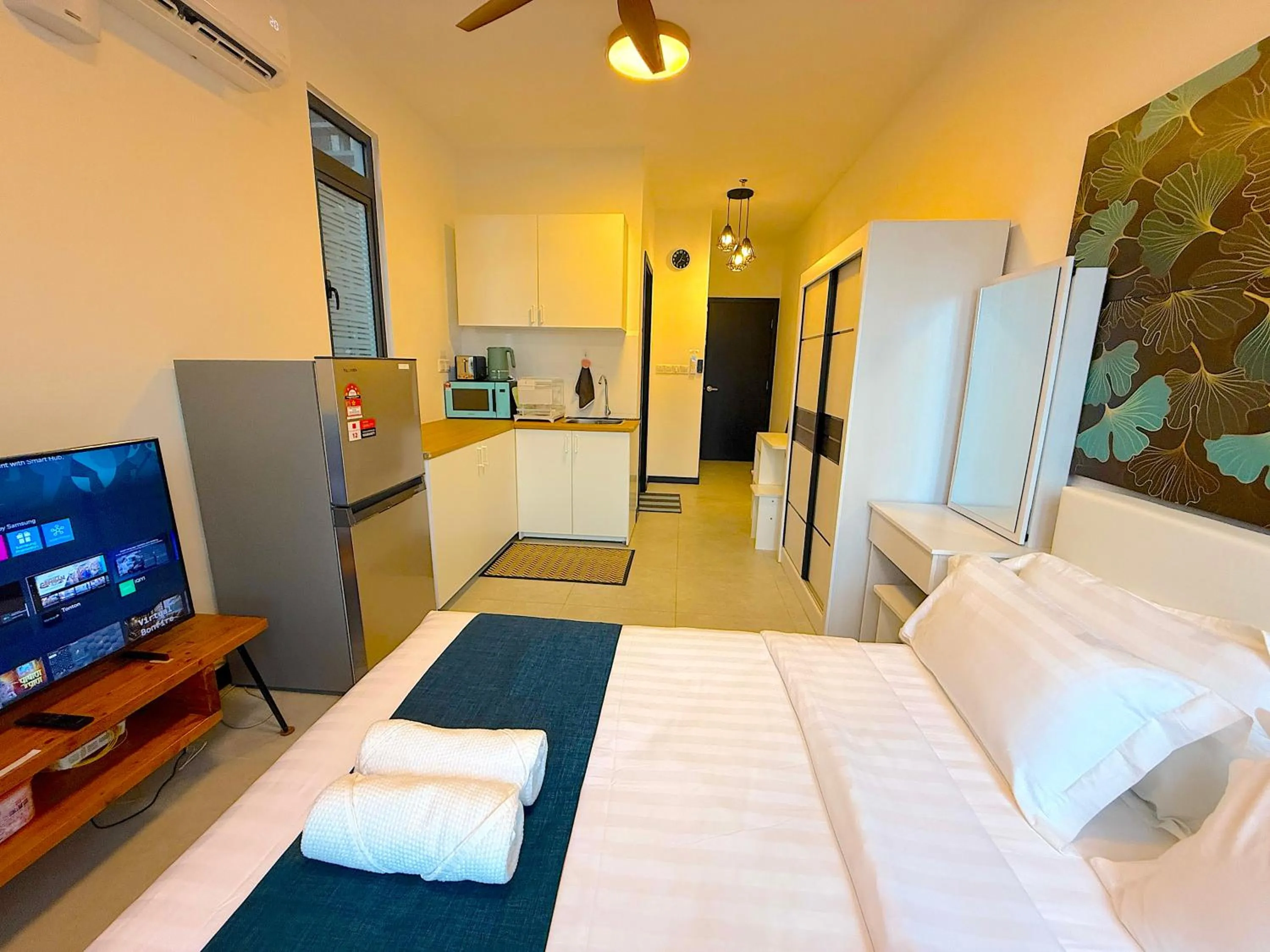 Photo of the whole room, Bed in Neu Suites By Serenity Homes Near Gleneagles, KLCC & LRT