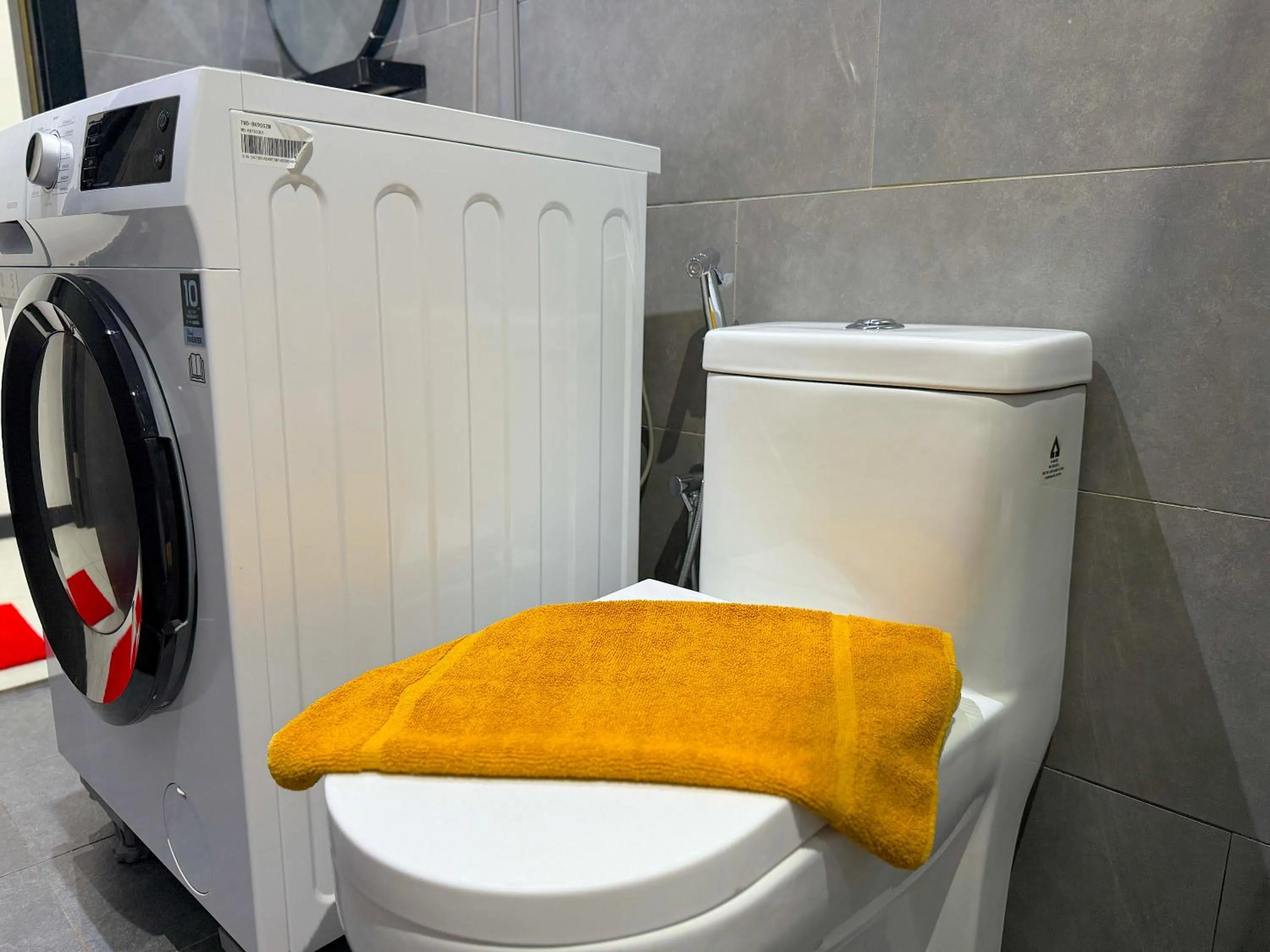 Bathroom in Neu Suites By Serenity Homes Near Gleneagles, KLCC & LRT