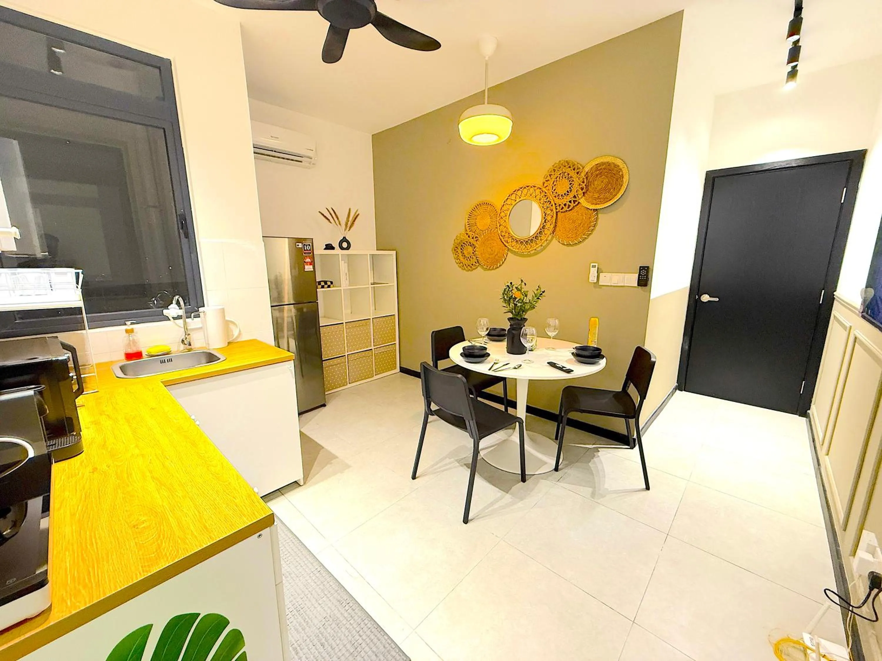 Dining area in Neu Suites By Serenity Homes Near Gleneagles, KLCC & LRT
