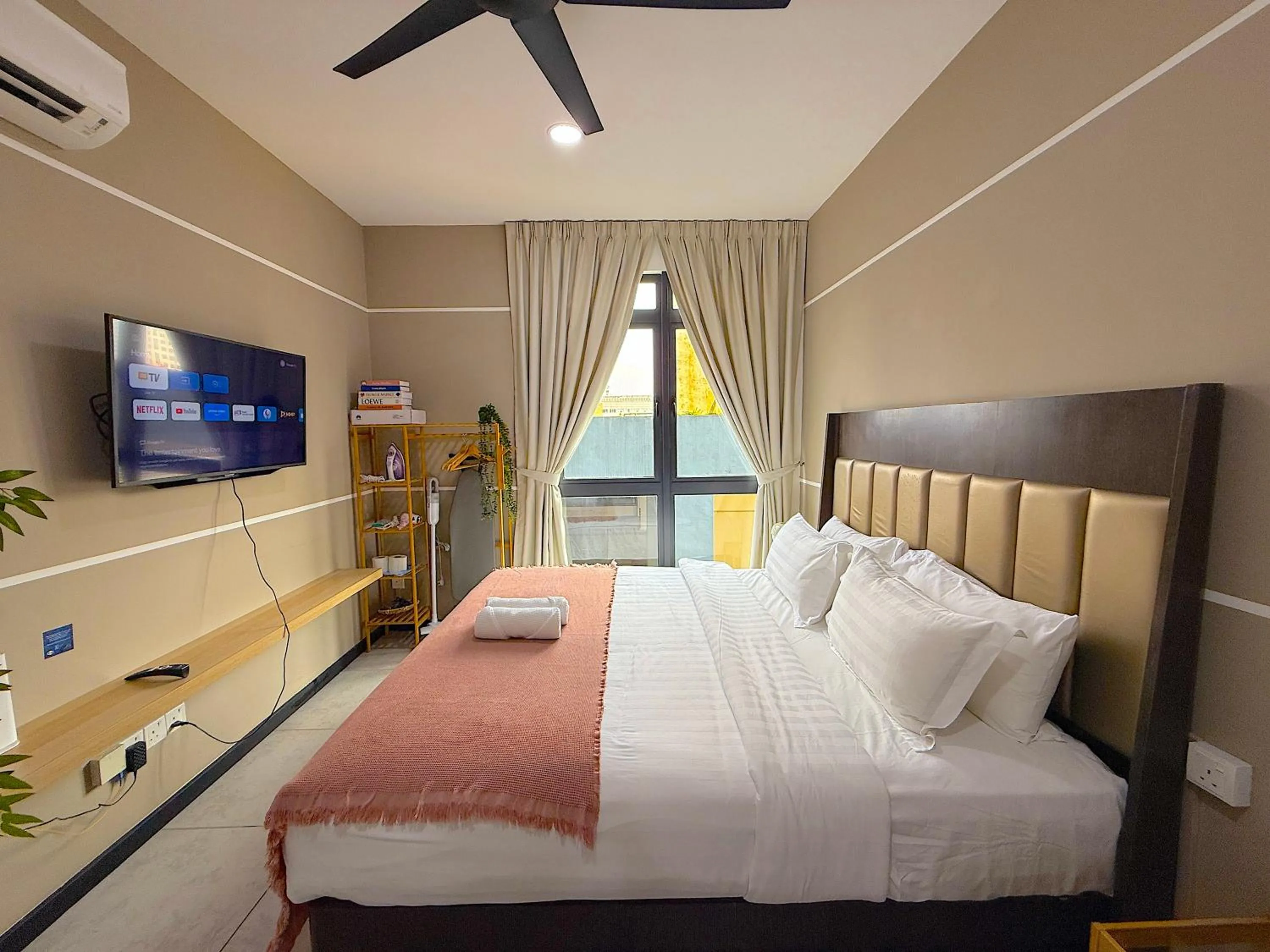 Bed in Neu Suites By Serenity Homes Near Gleneagles, KLCC & LRT