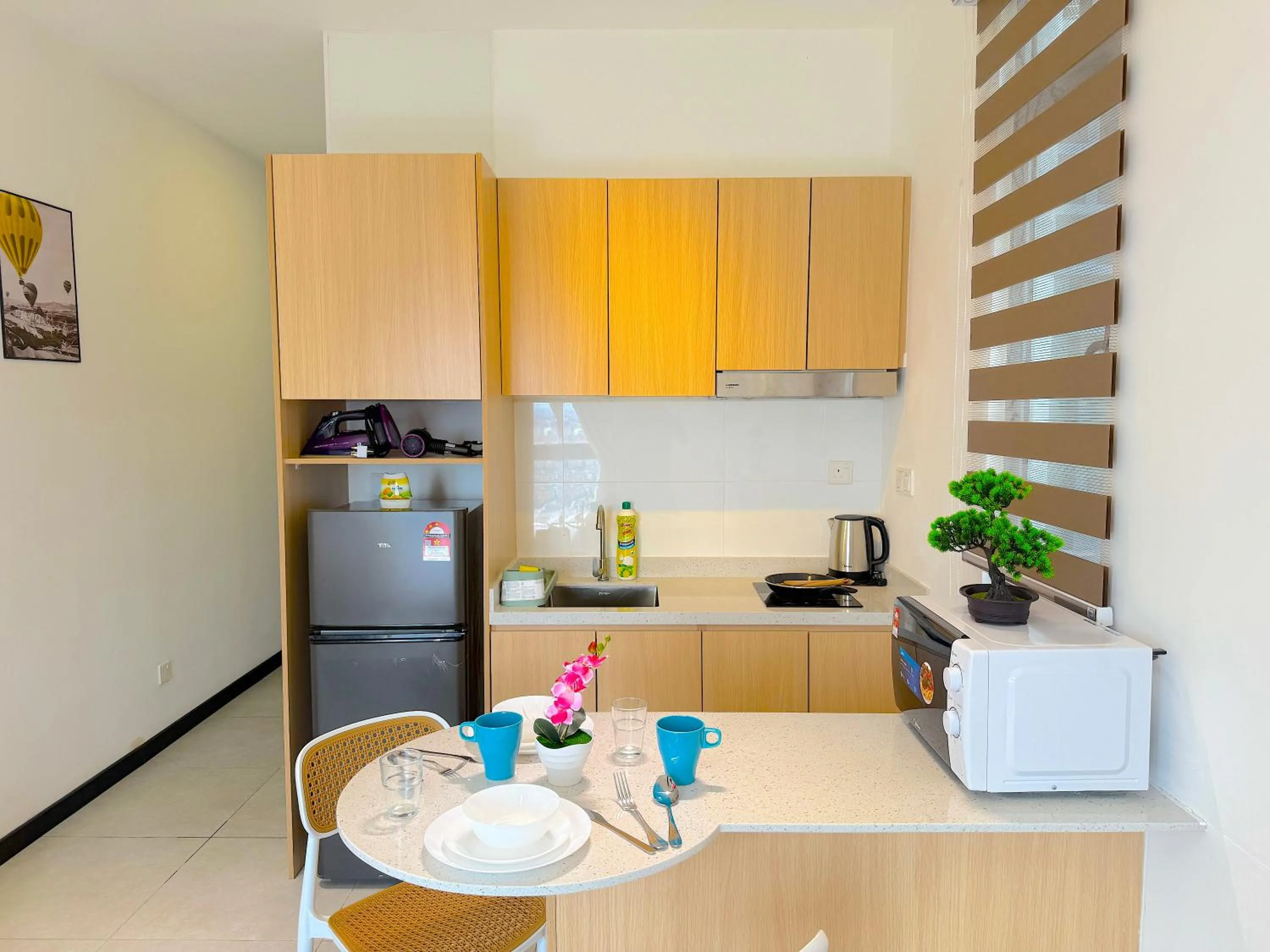Kitchen or kitchenette in Neu Suites By Serenity Homes Near Gleneagles, KLCC & LRT