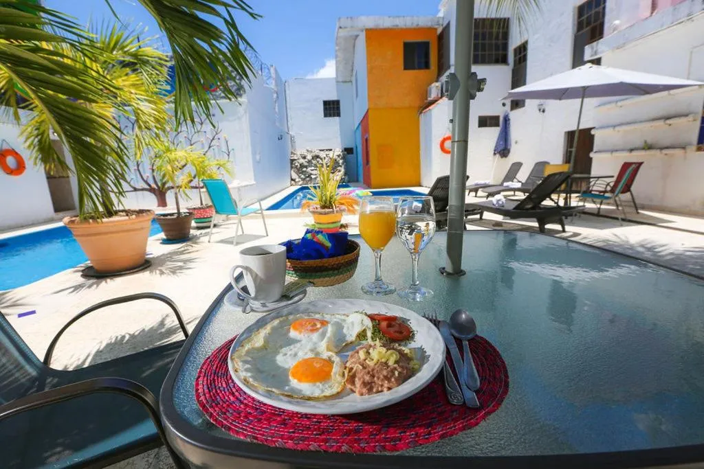 Garden in Íkaro Suites Colonial