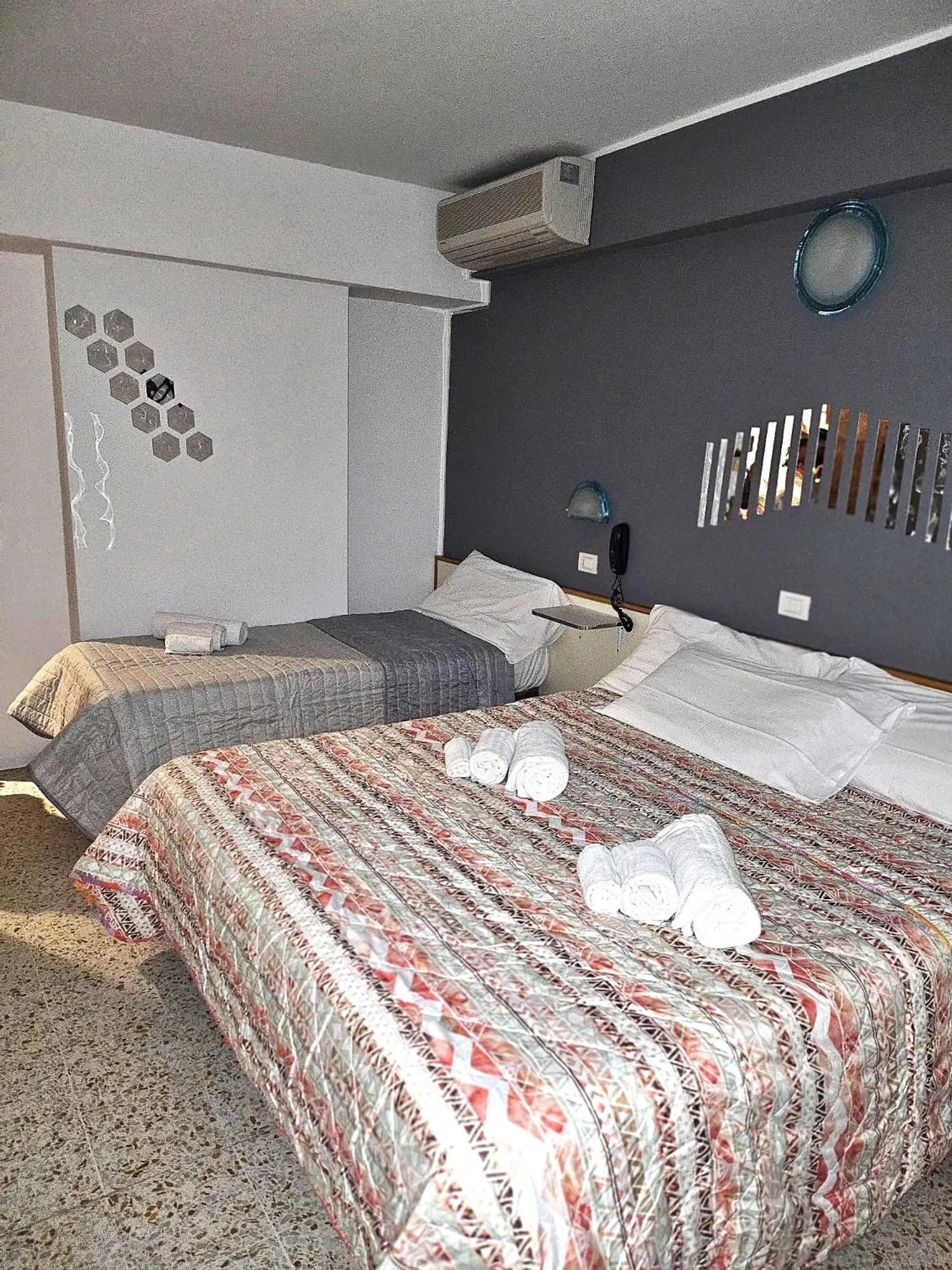 Bedroom in Hotel Villa Rosa