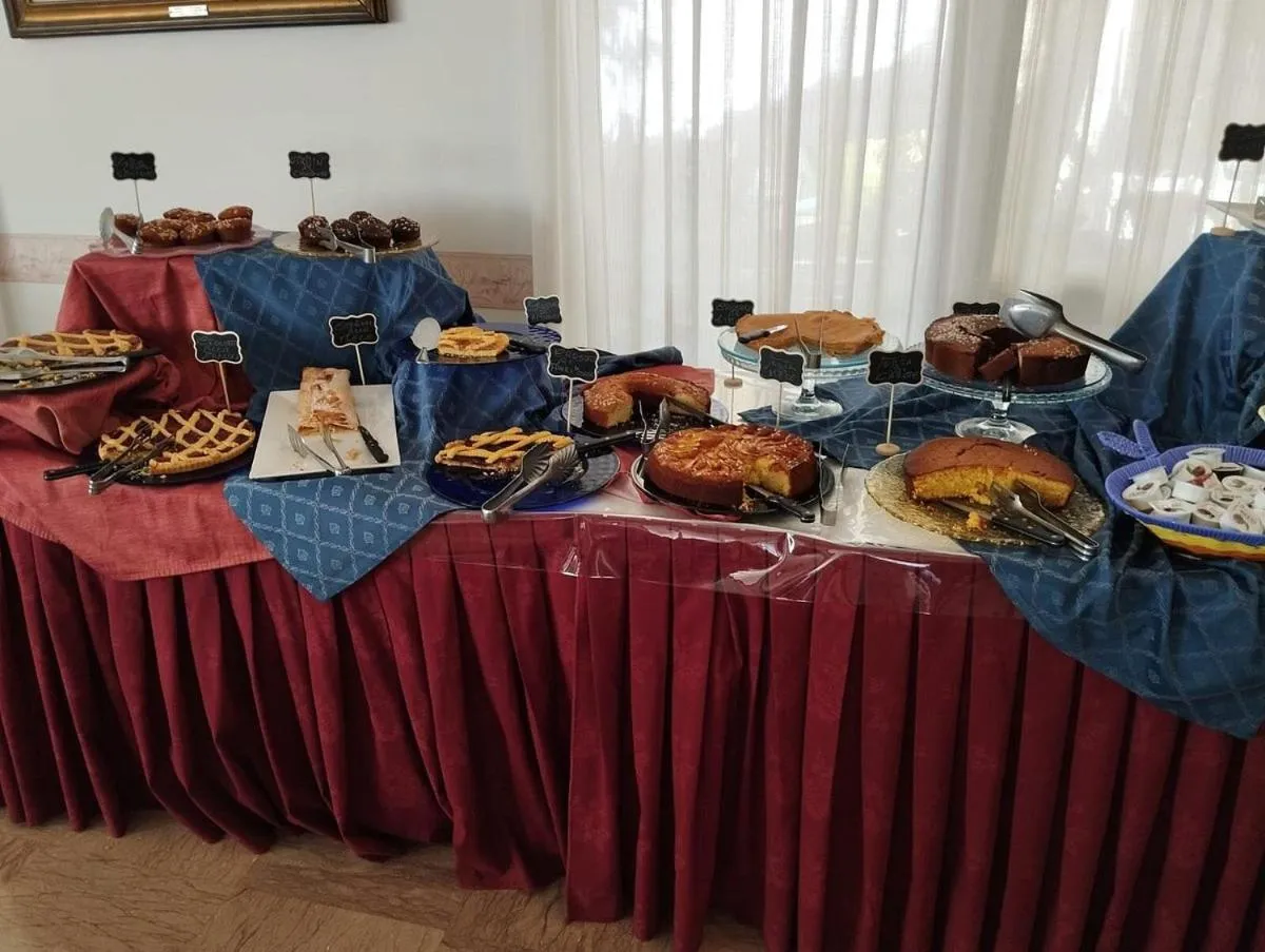 Buffet breakfast in Hotel Villa Rosa