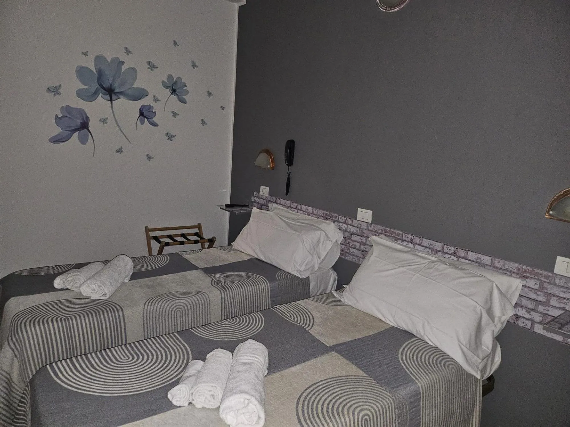 Bedroom in Hotel Villa Rosa