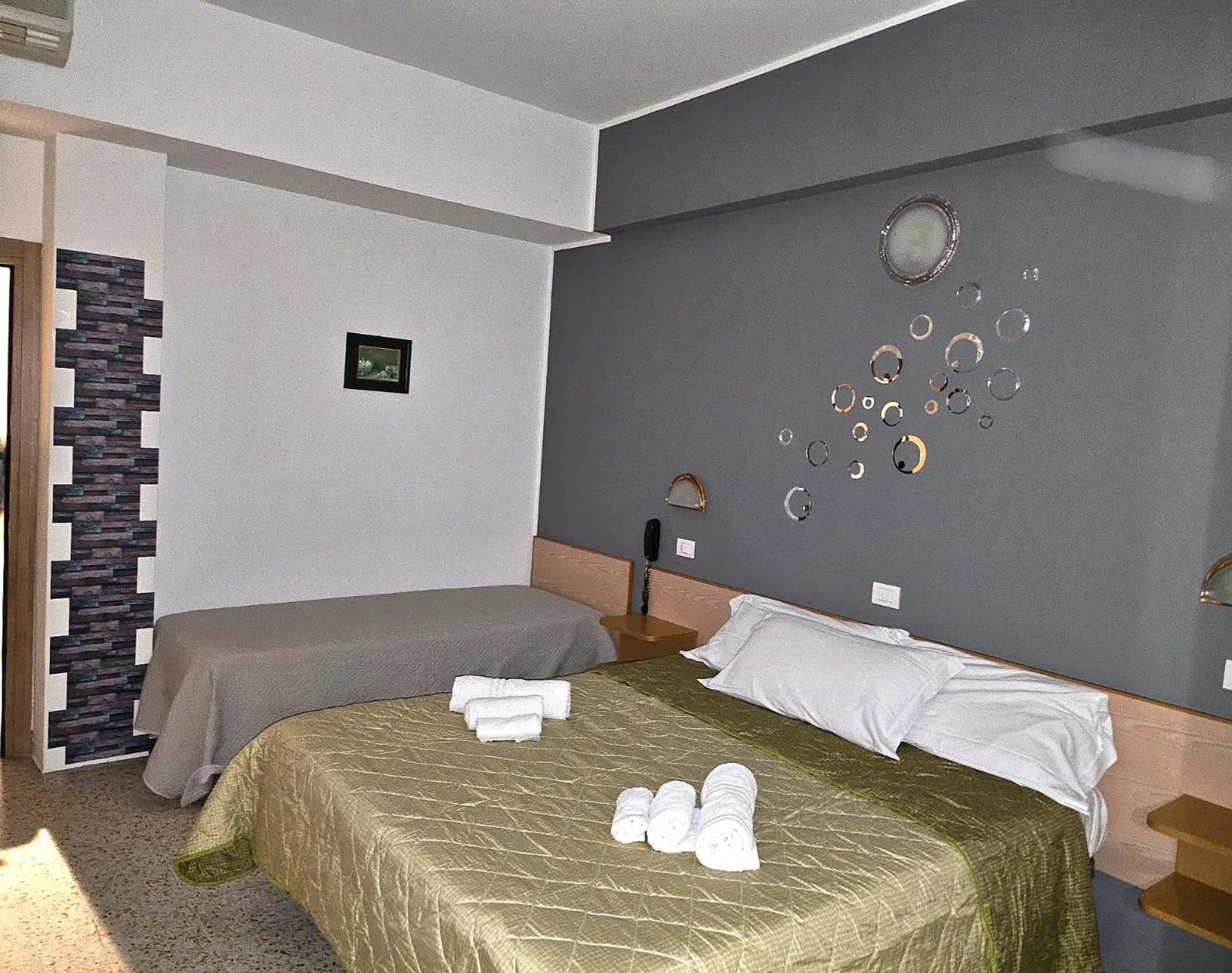 Bedroom in Hotel Villa Rosa