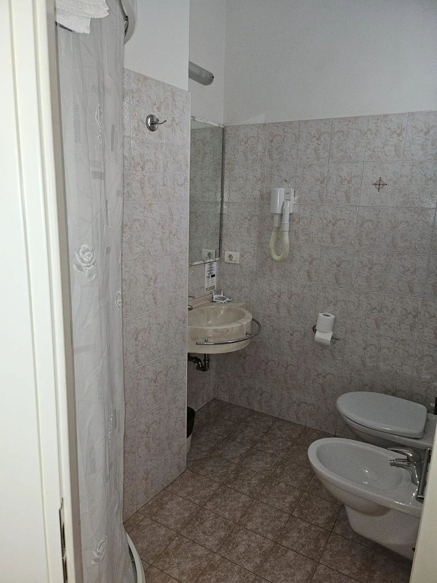 Bathroom in Hotel Villa Rosa