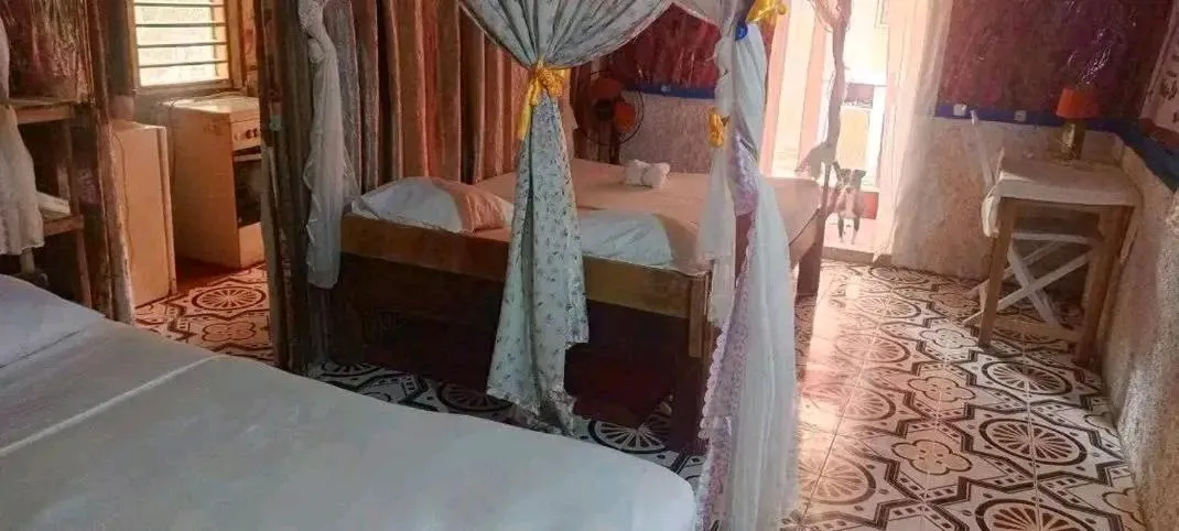 Double Room - single occupancy in Piscine bimoko