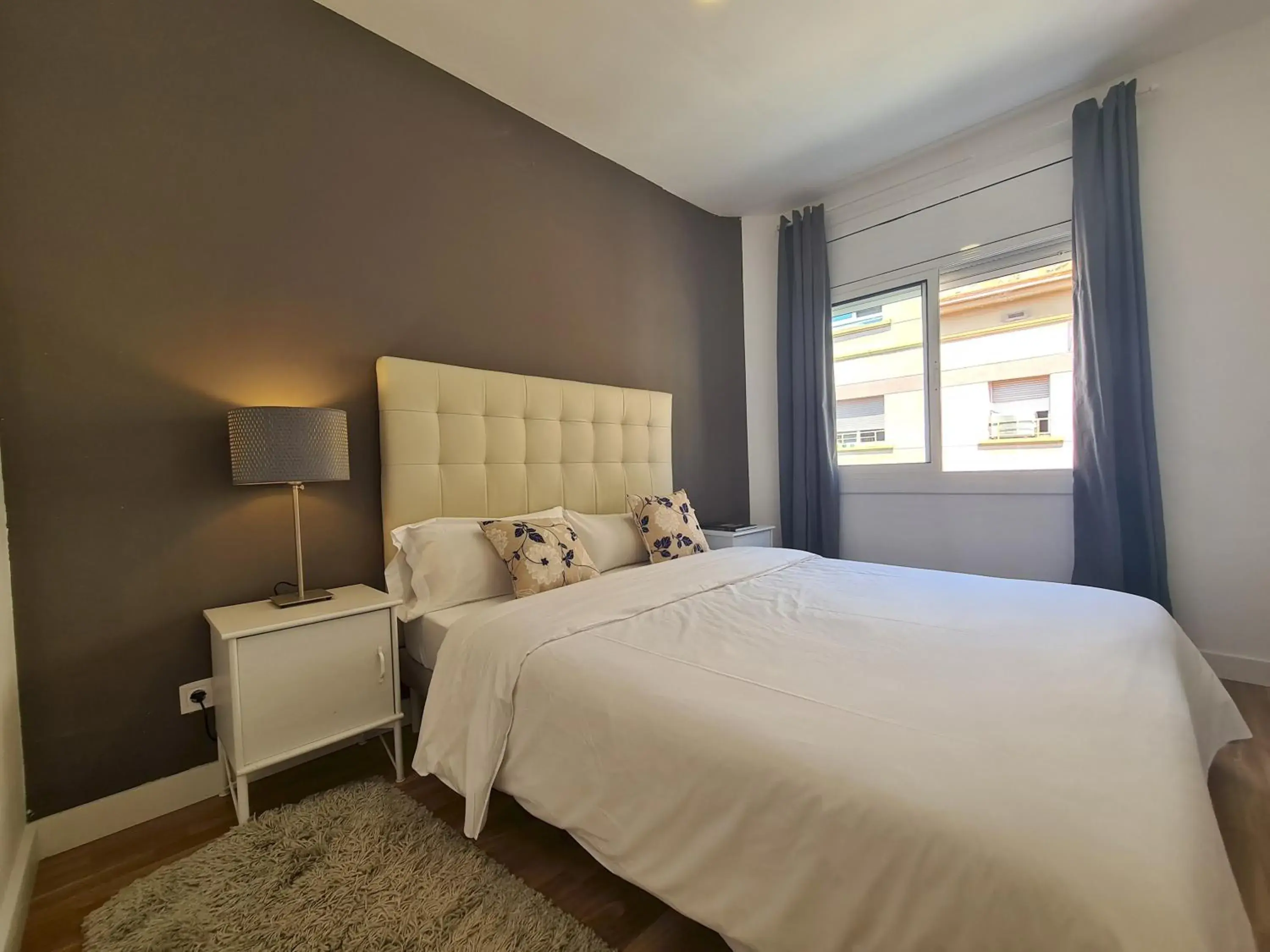 WALK to CAMP NOU - Wi-Fi AC 3 Bed by MyRentalHost WALK to CAMP NOU - Wi-Fi AC 3 Bed by MyRentalHost