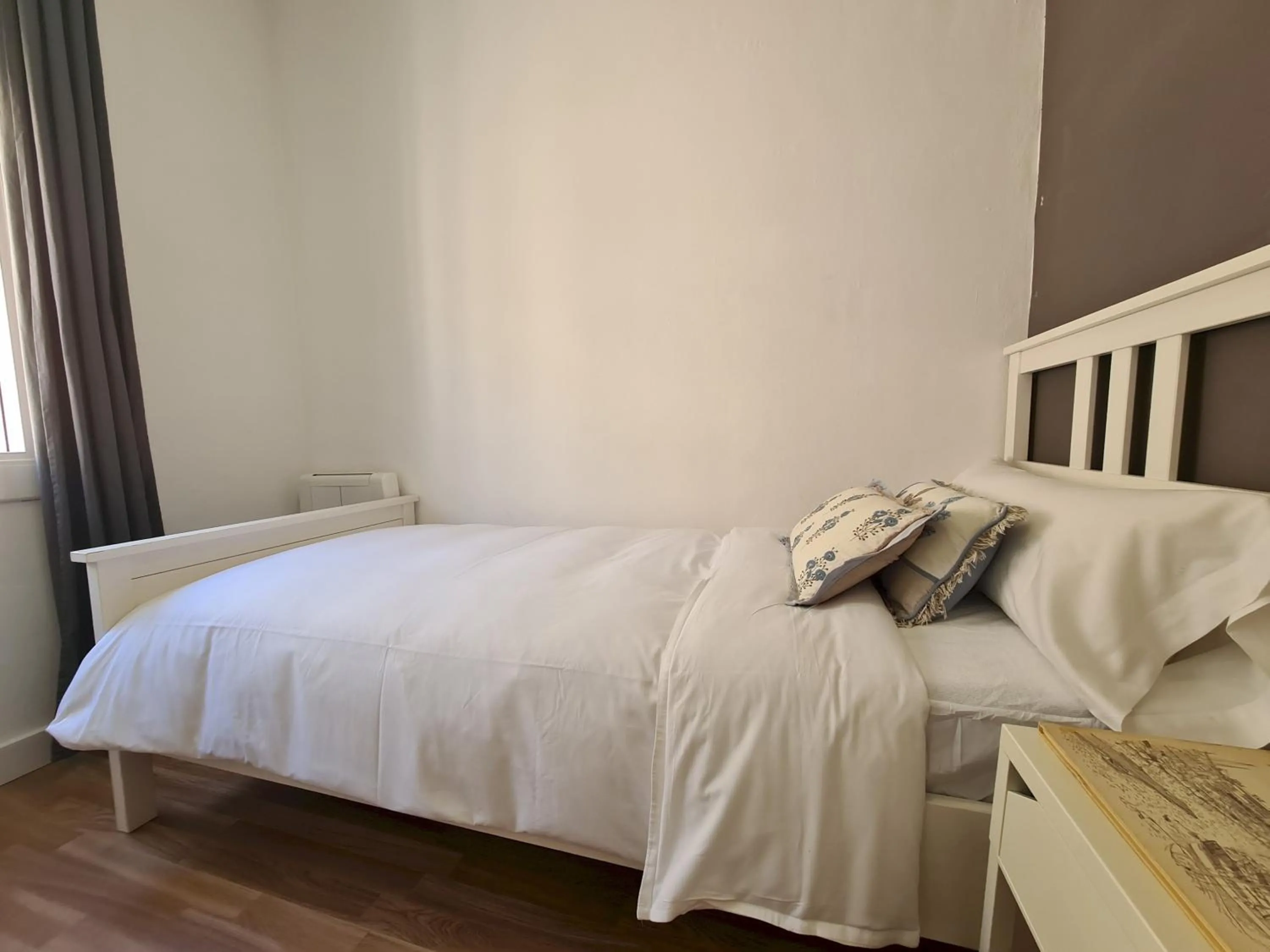 Other, Bed in WALK to CAMP NOU - Wi-Fi AC 3 Bed by MyRentalHost