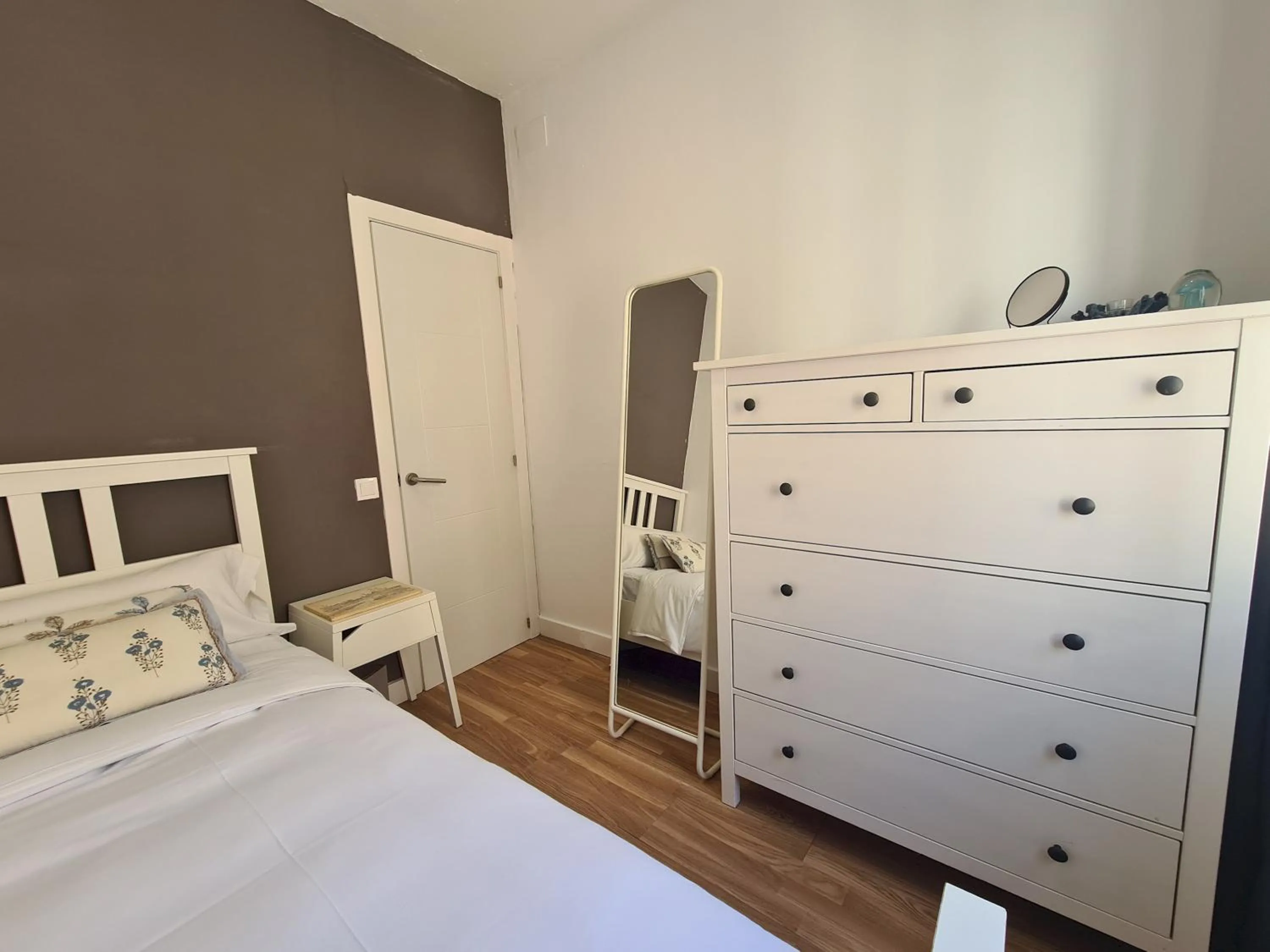 Other, Bed in WALK to CAMP NOU - Wi-Fi AC 3 Bed by MyRentalHost