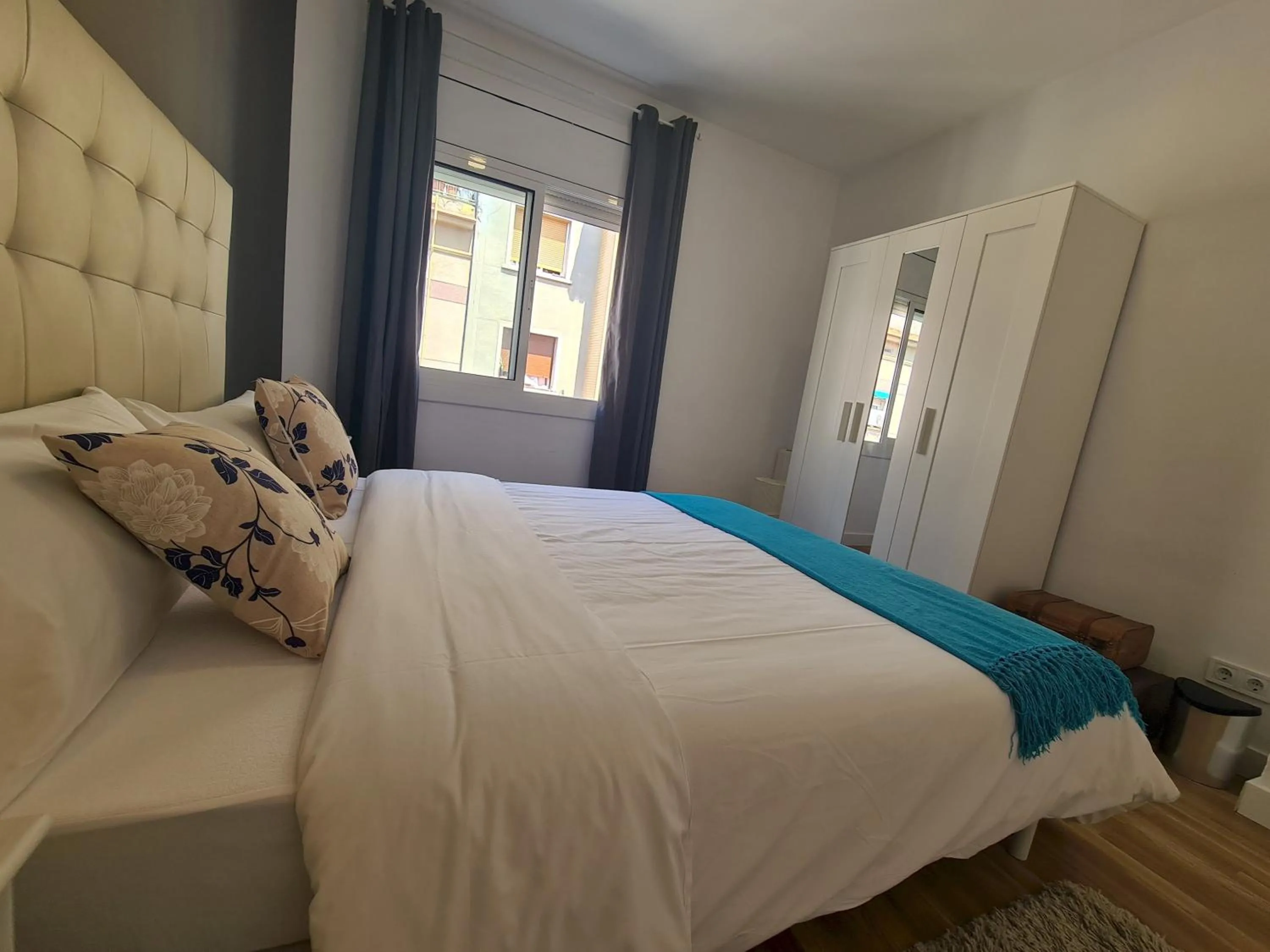 Other, Bed in WALK to CAMP NOU - Wi-Fi AC 3 Bed by MyRentalHost