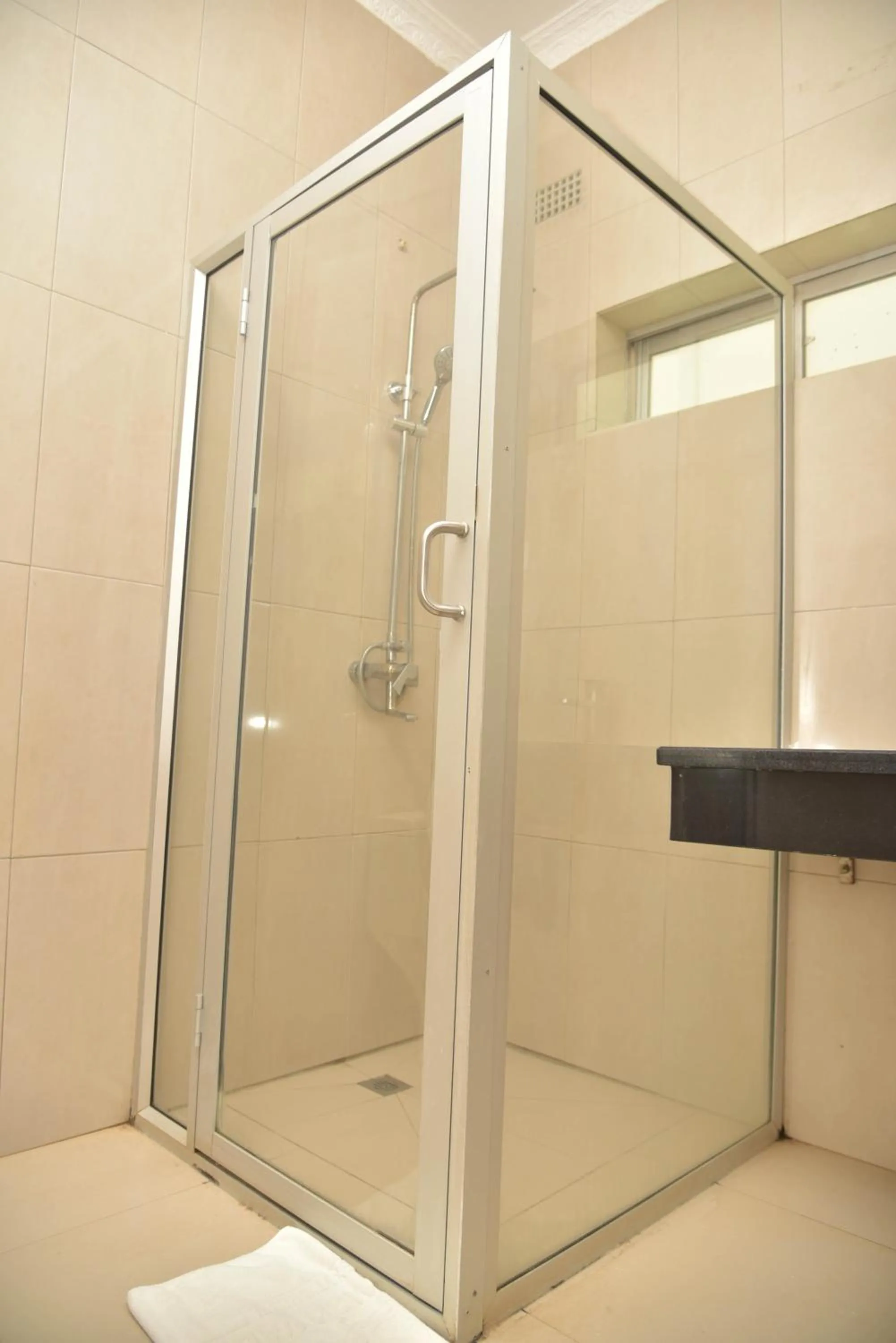 Shower in Chamba Valley Exotic Hotel