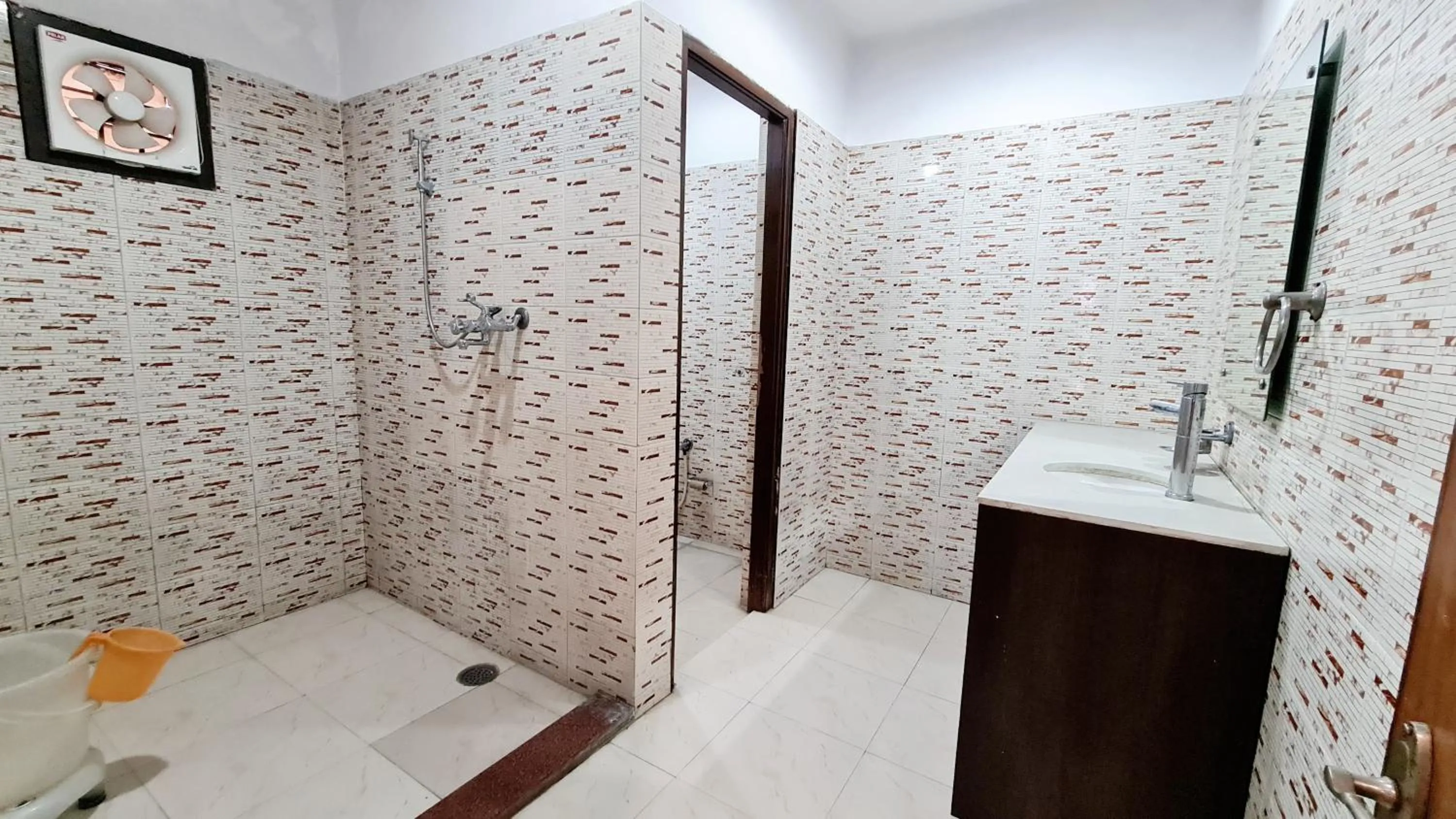 Bathroom in Hotel HK Continental