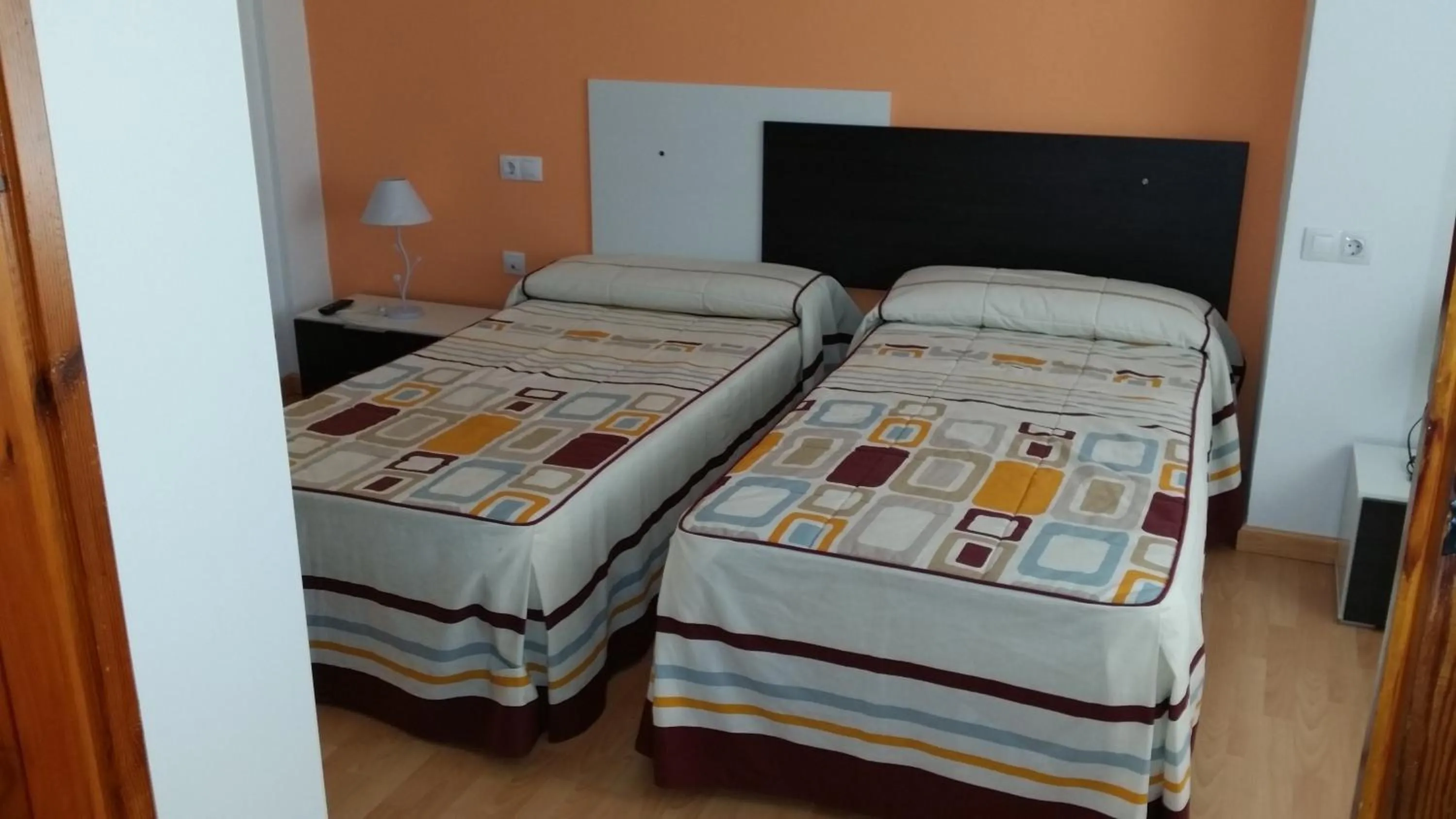 Bedroom, Bed in Hotel Mesón El Número Uno