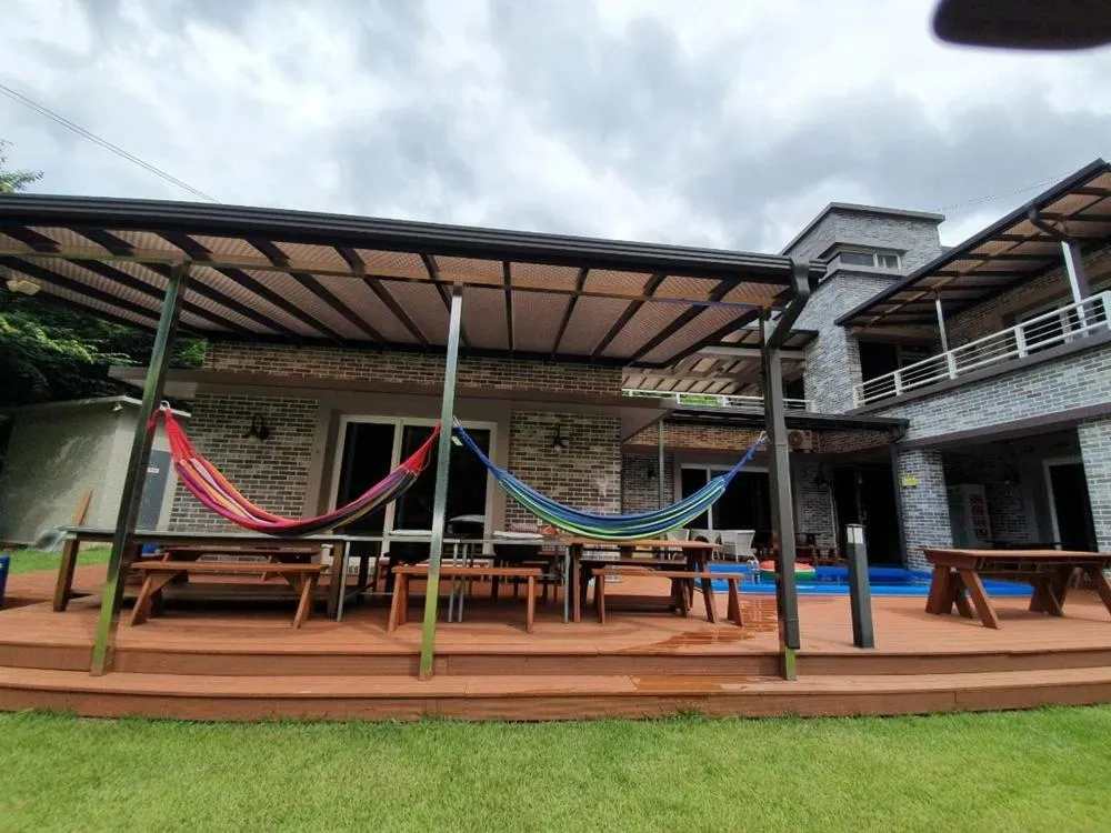 Hwacheon Yeoungwoong-ine Pension