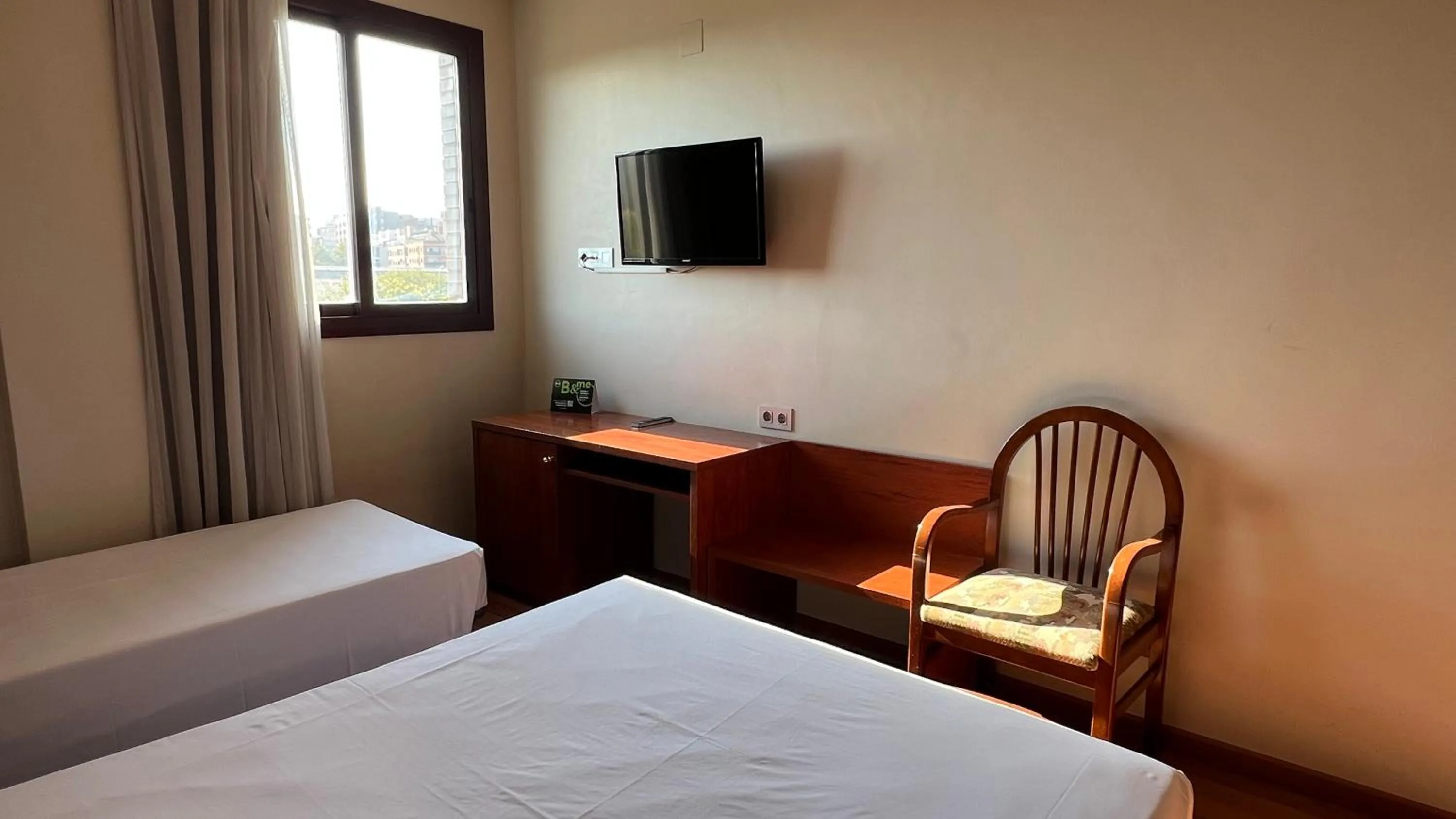 Bed in B&B HOTEL Tarragona Reus