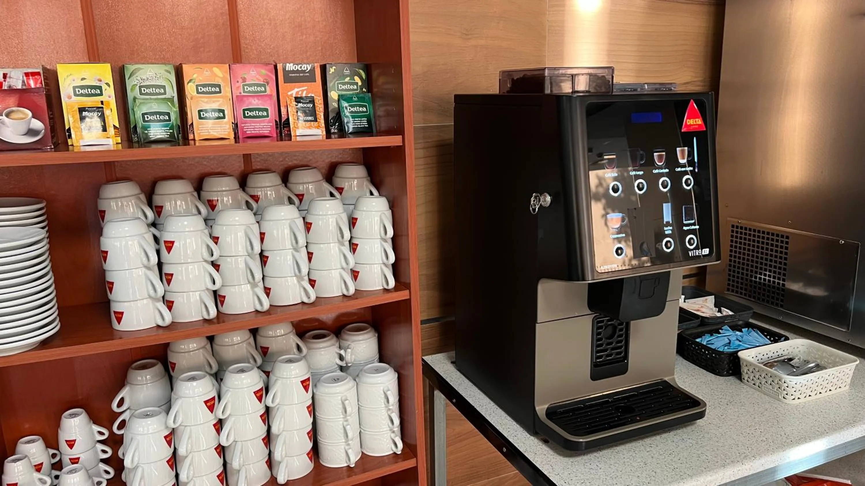 Coffee/tea facilities in B&B HOTEL Tarragona Reus