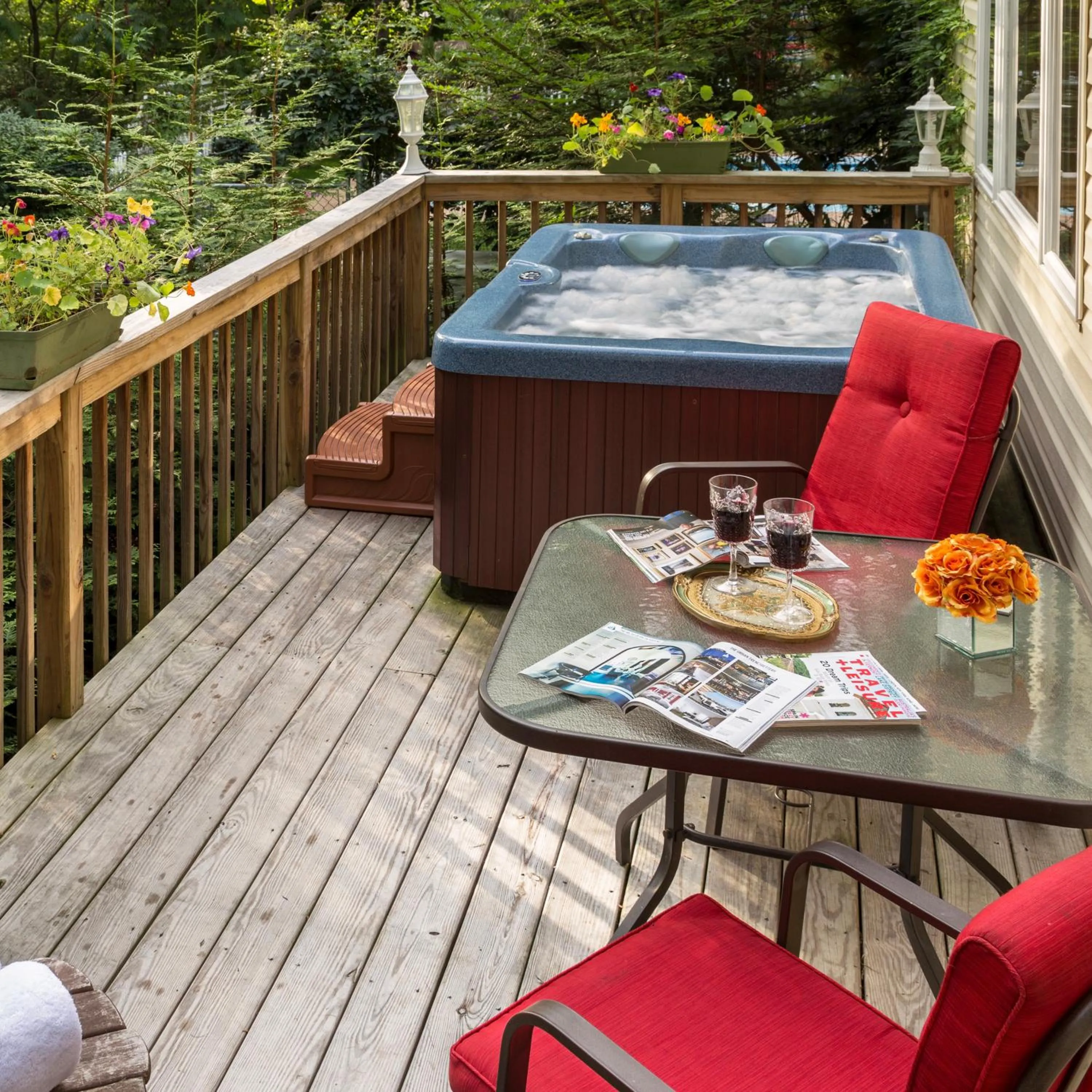 Studio with Terrace in Cherry Valley Manor