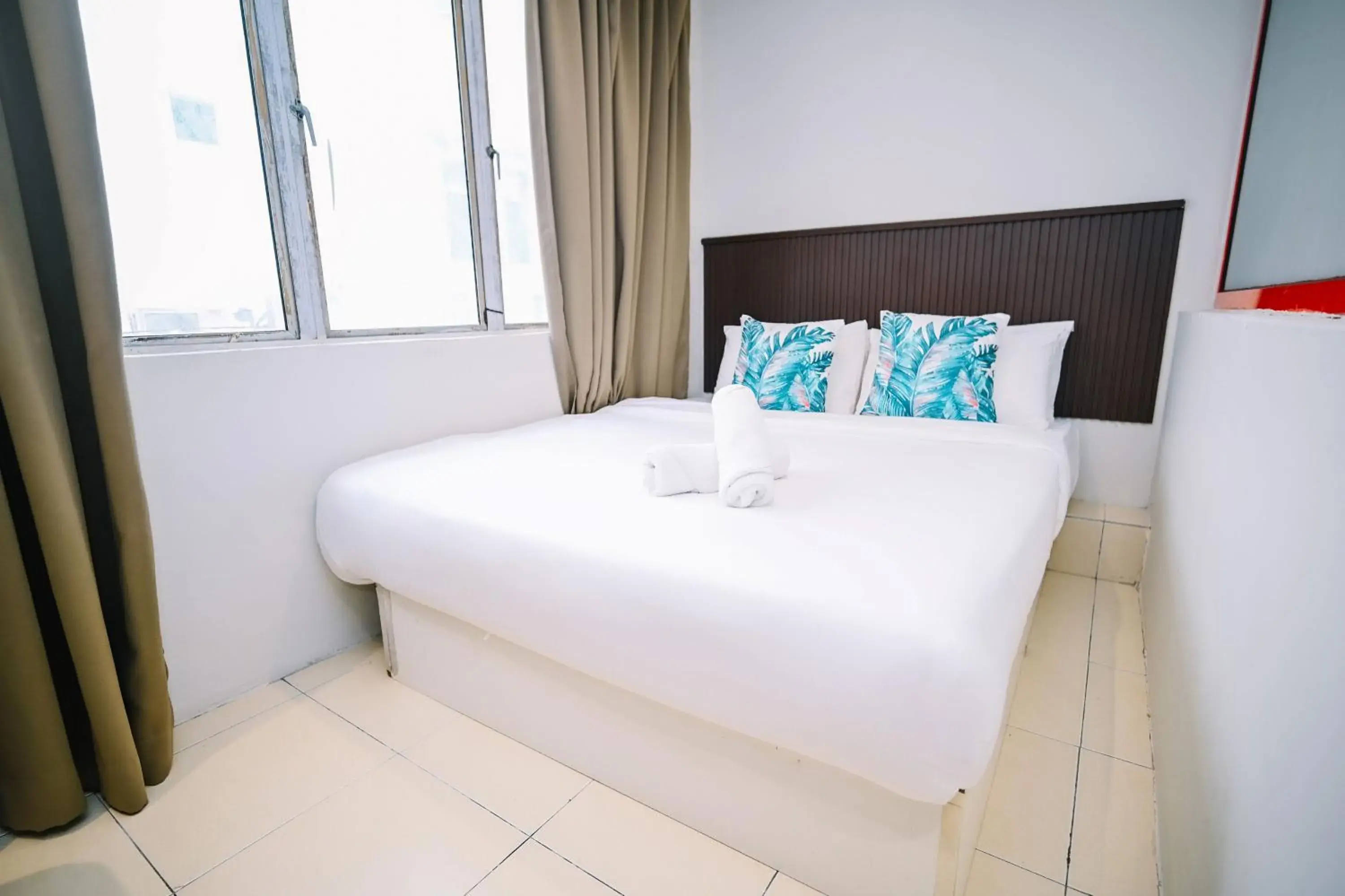 Deluxe Queen Room in Swing & Pillows - KL Kuchai Lama Deluxe Queen Room in Swing & Pillows - KL Kuchai Lama