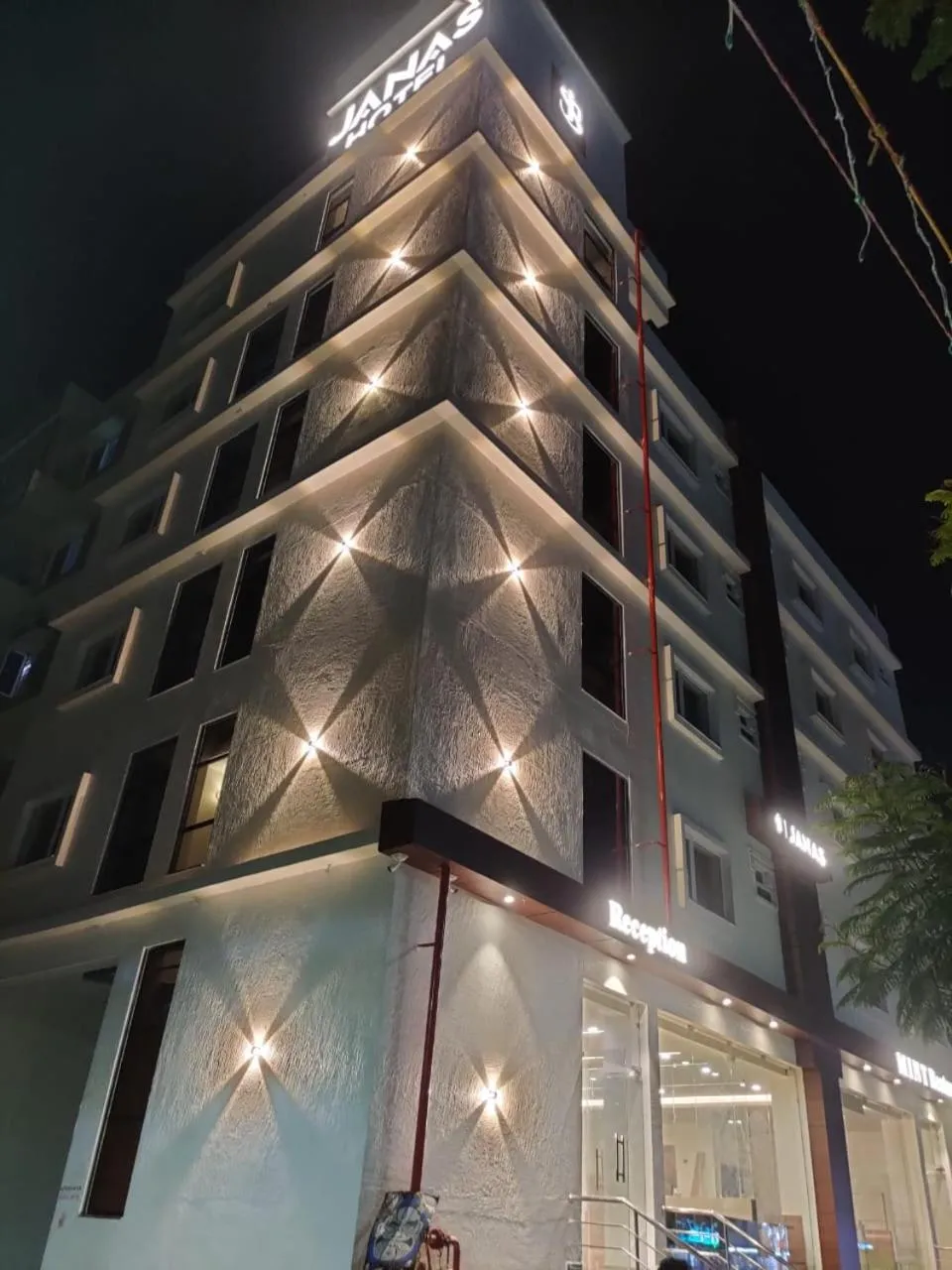 Property building in Hotel JANAS