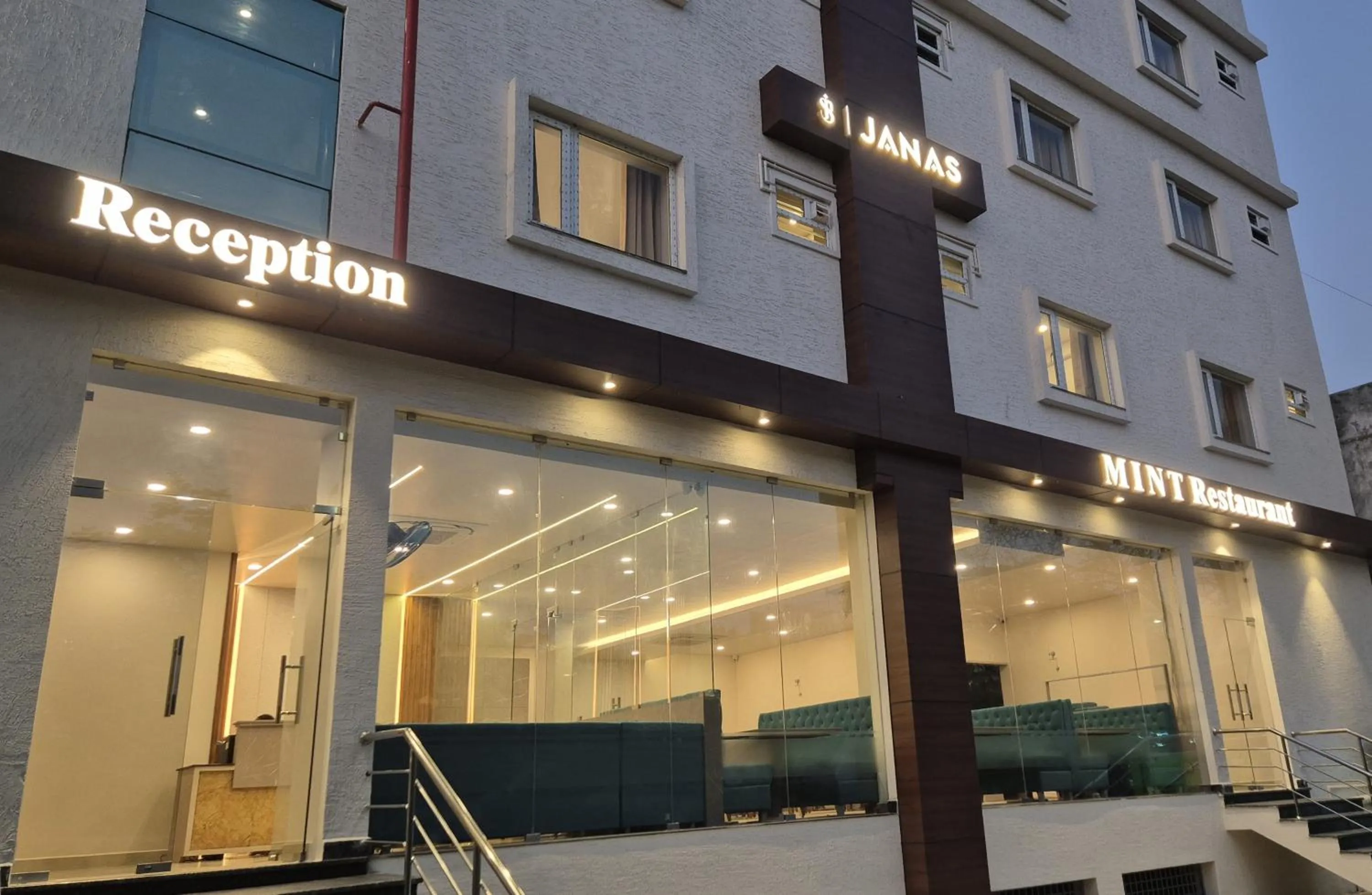 Property building in Hotel JANAS