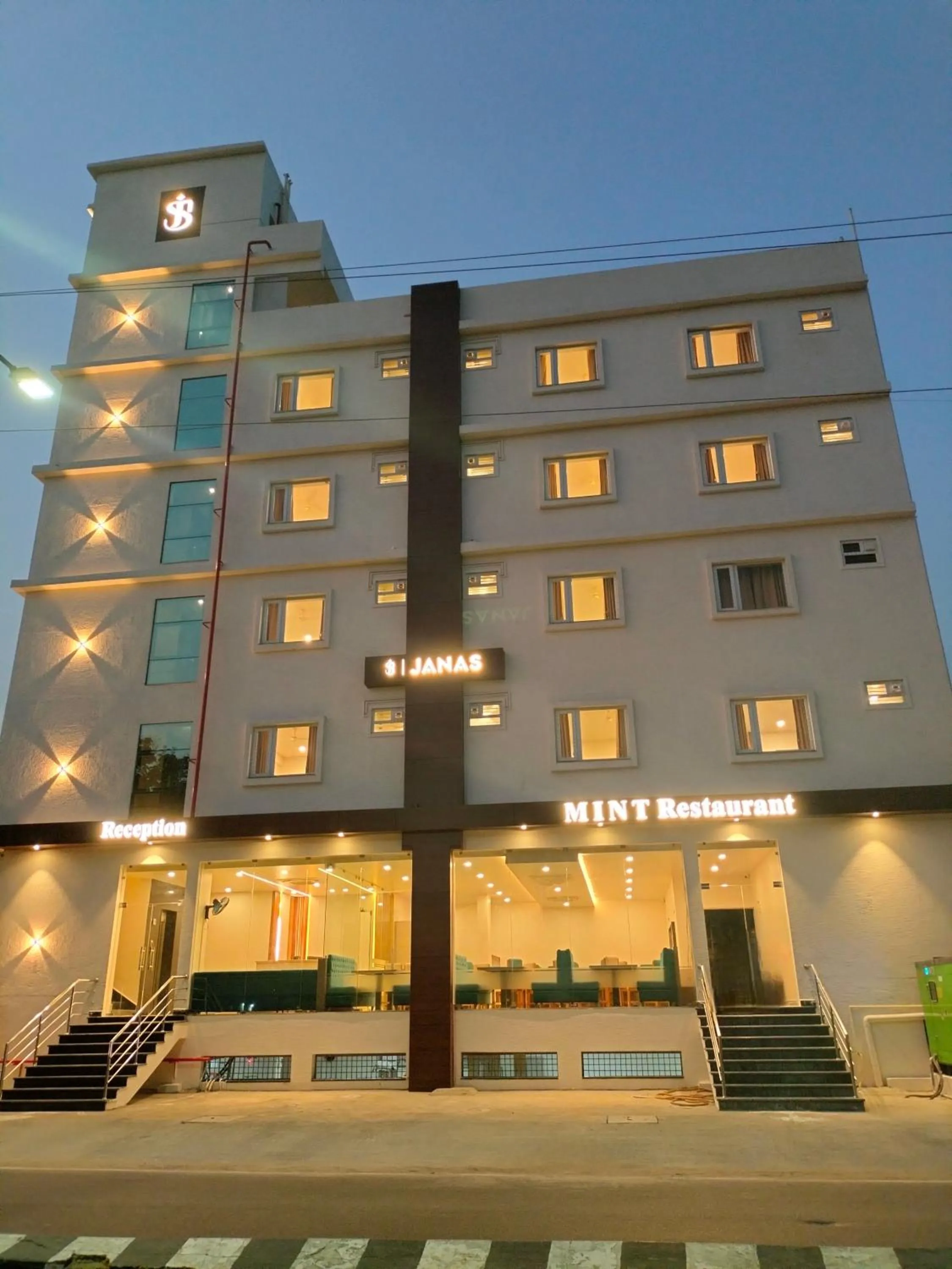 Property building in Hotel JANAS