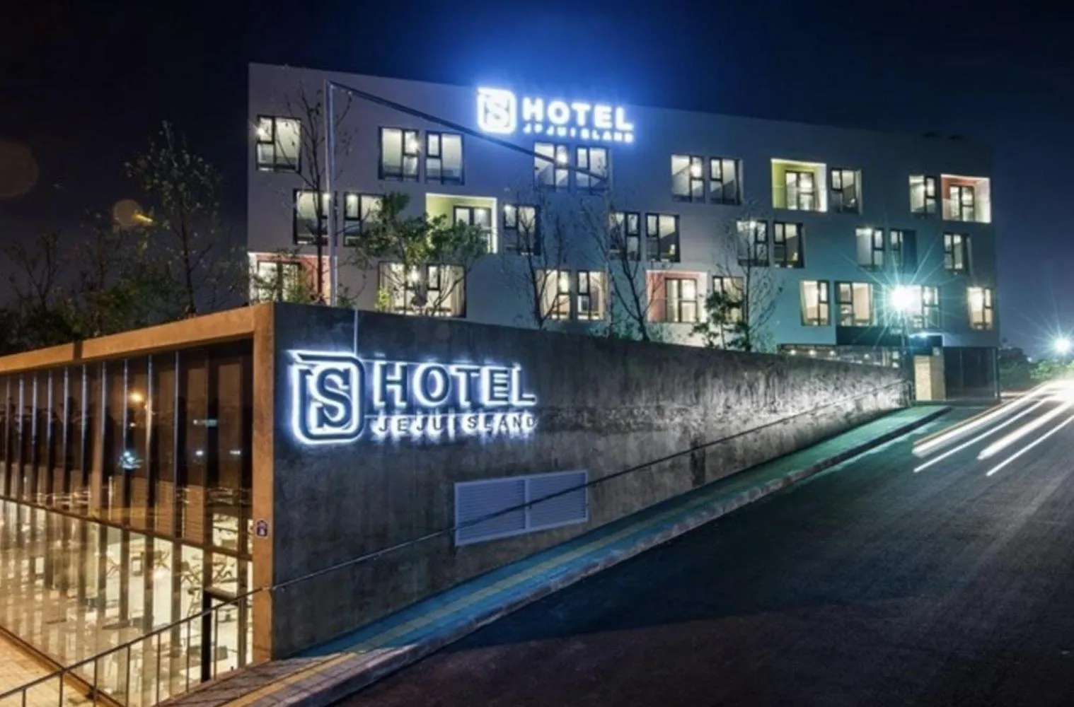 S Hotel