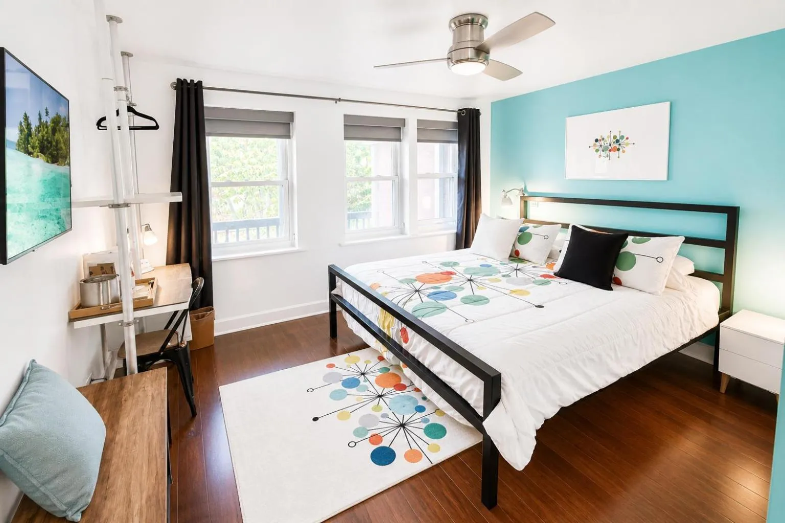 Bedroom, Bed in House 5863- Chicago's Premier Bed and Breakfast