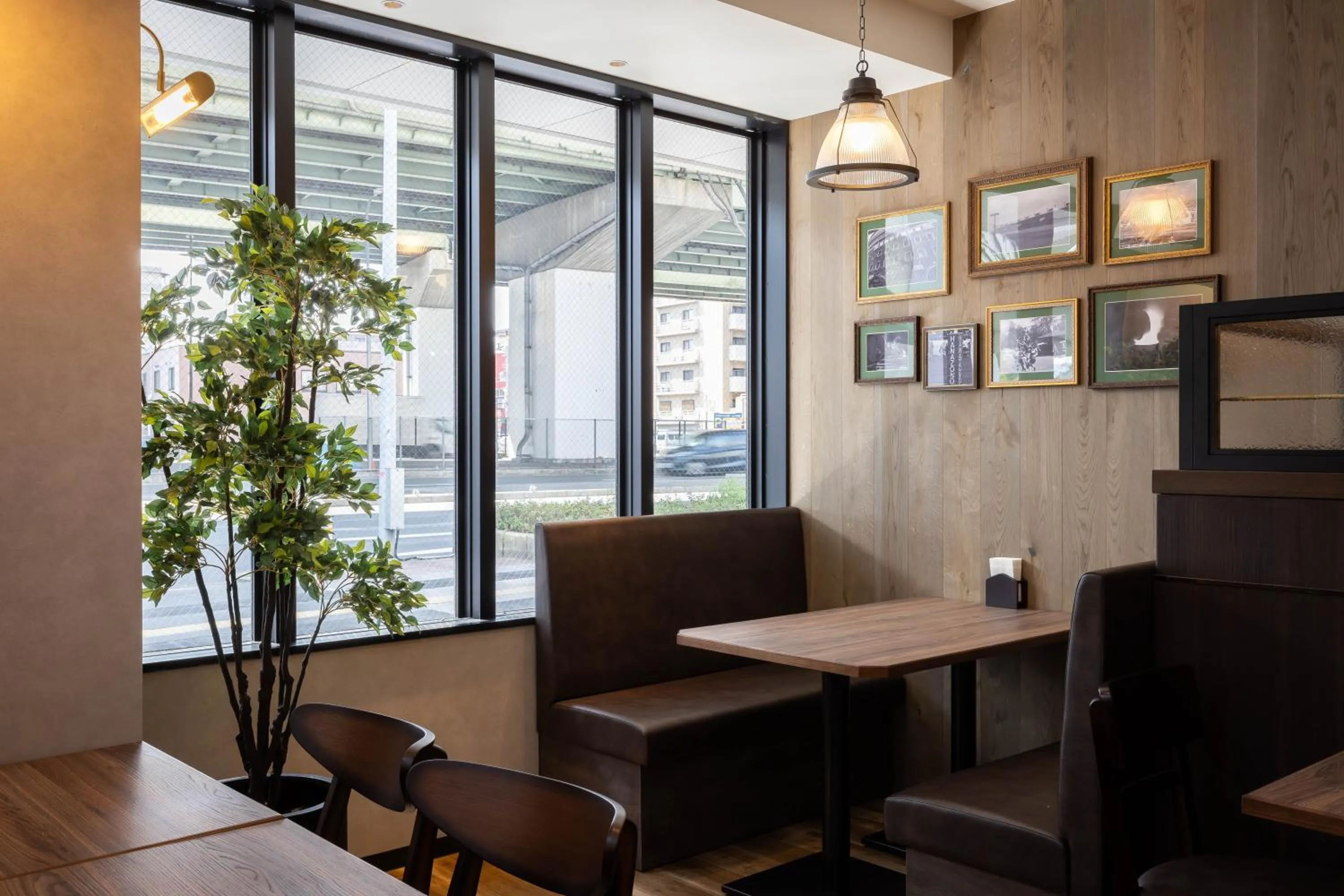 Restaurant/places to eat in THE CELECTON Higashiosaka Nagataekimae