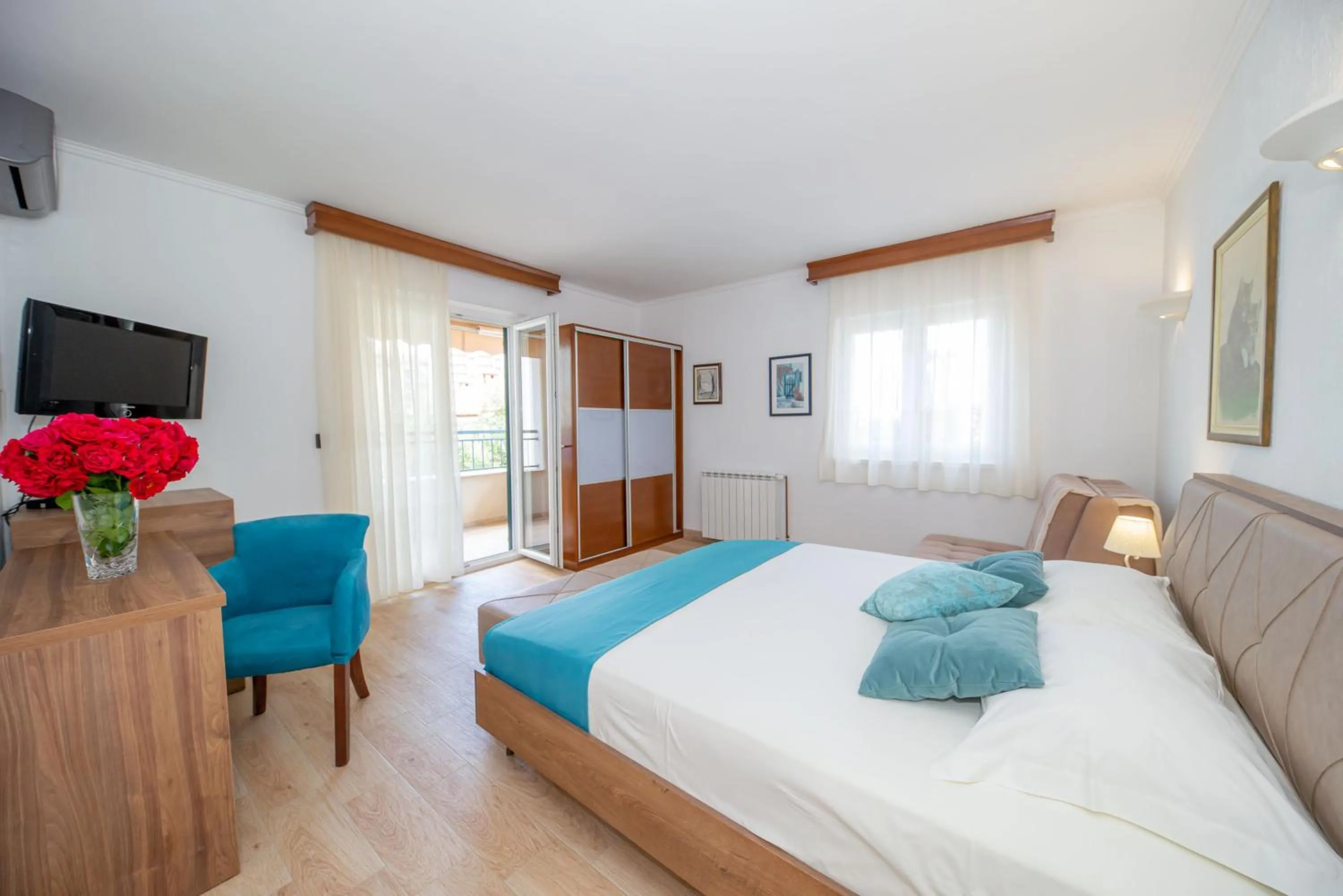 TV and multimedia in Guest House Medin