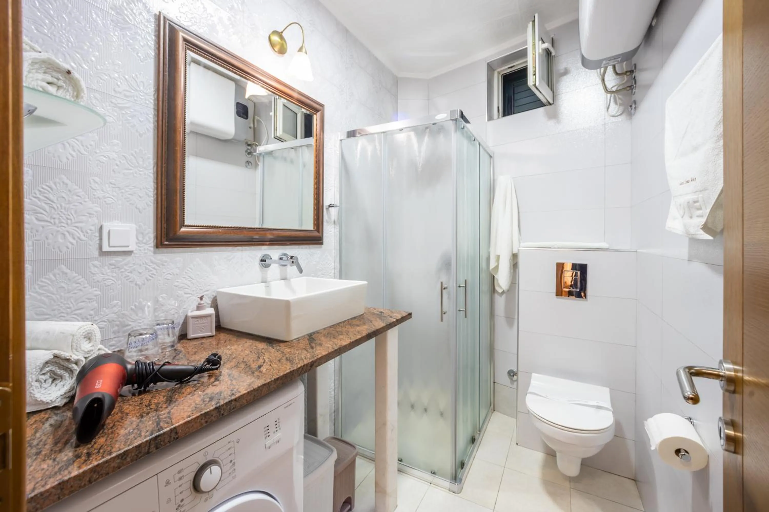 Bathroom in Guest House Medin