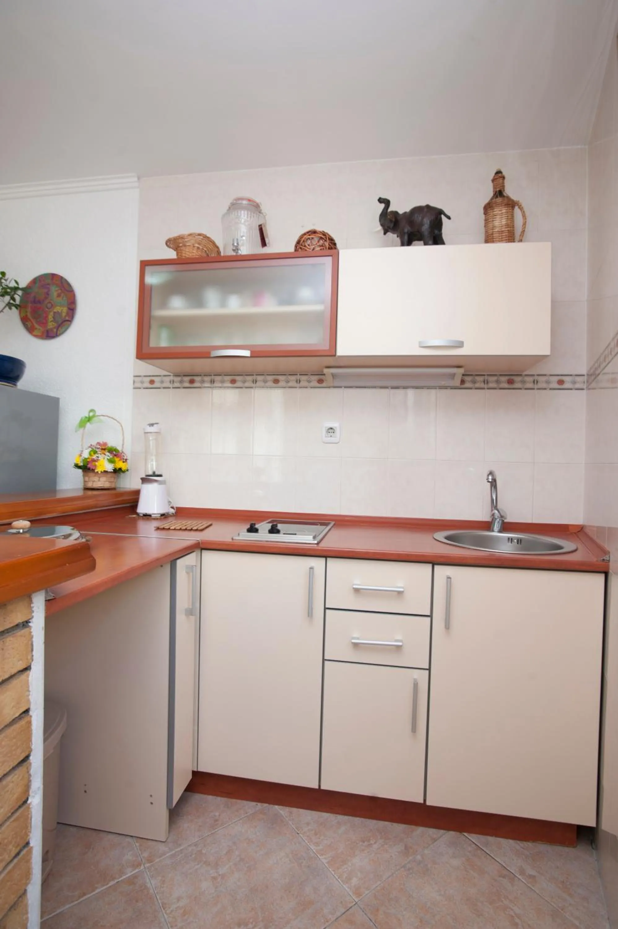 Coffee/tea facilities in Guest House Medin