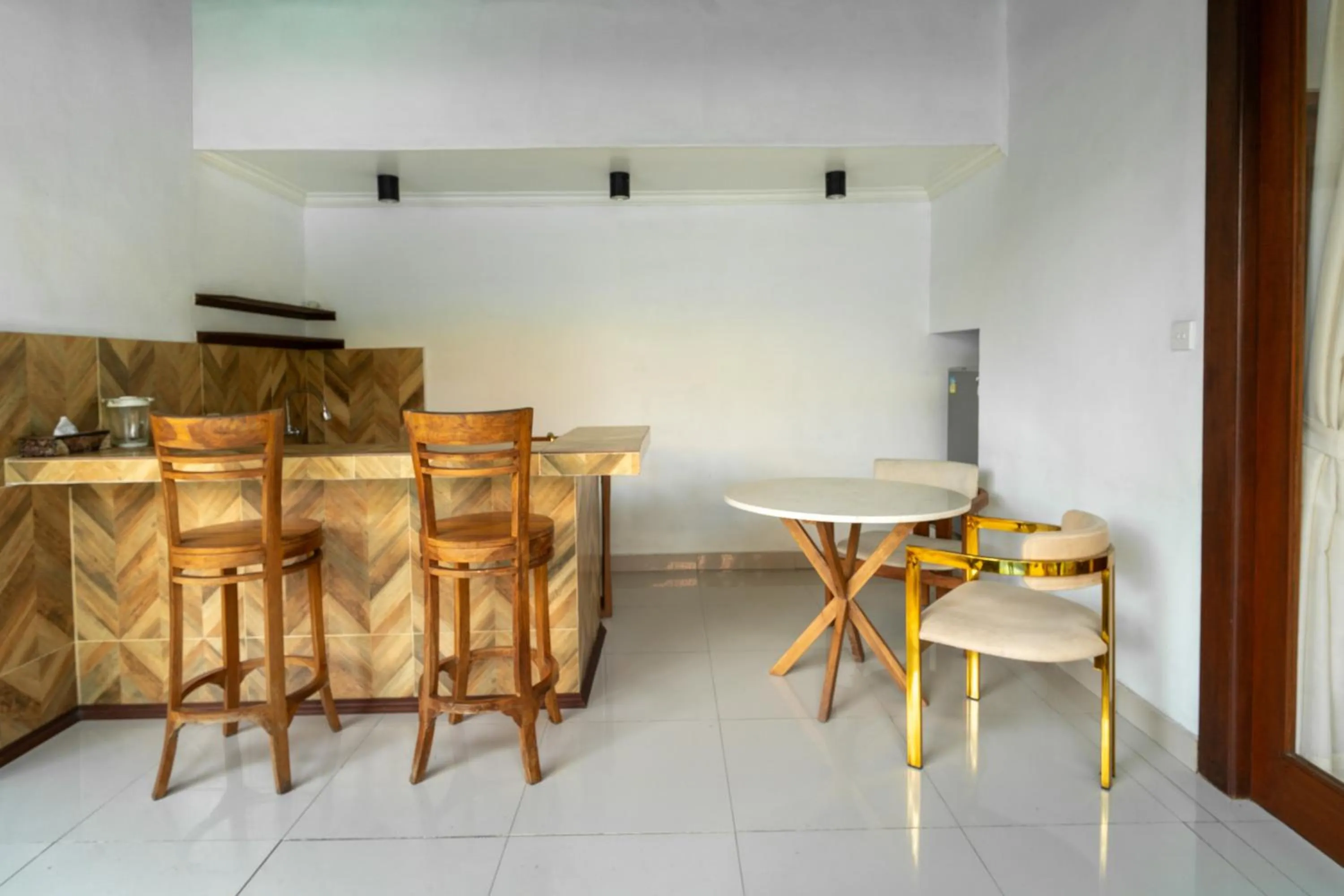 Kitchen or kitchenette in THE JEMA PRIVATE Villa