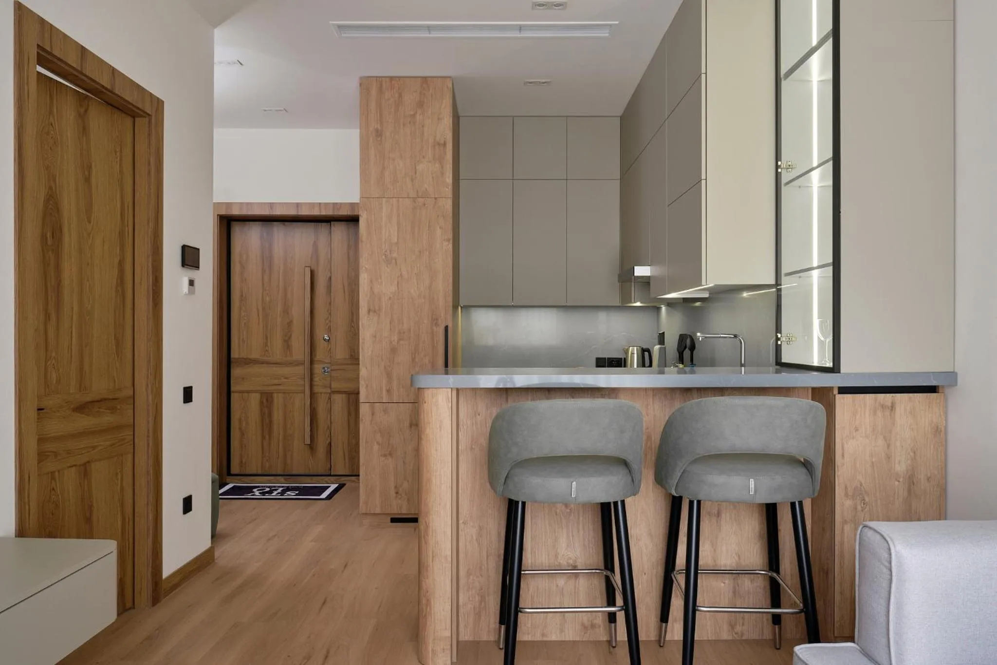 Kitchen or kitchenette in STYLO Residences & Suites