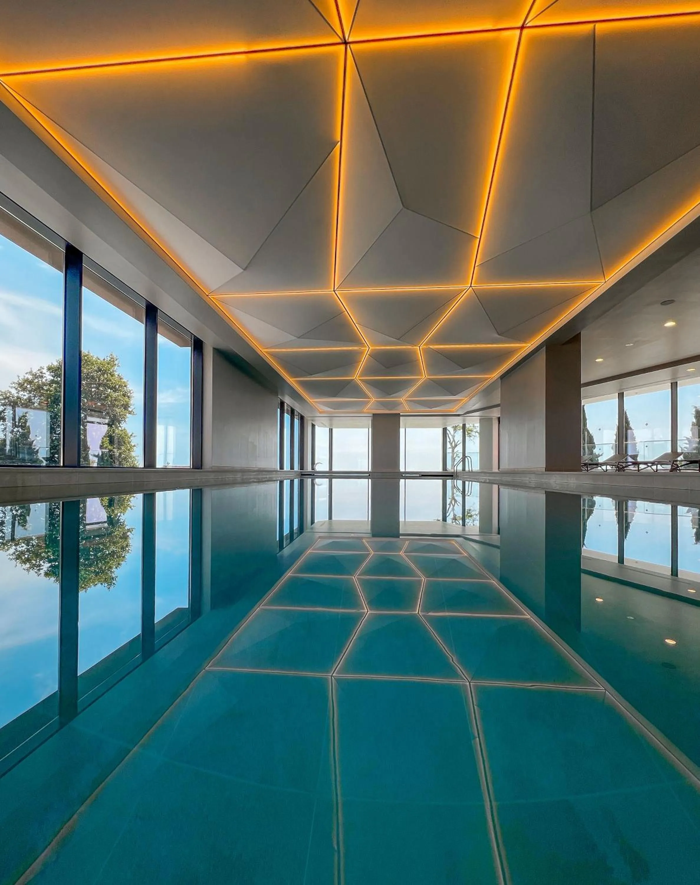 Swimming pool in GRIFID Noa