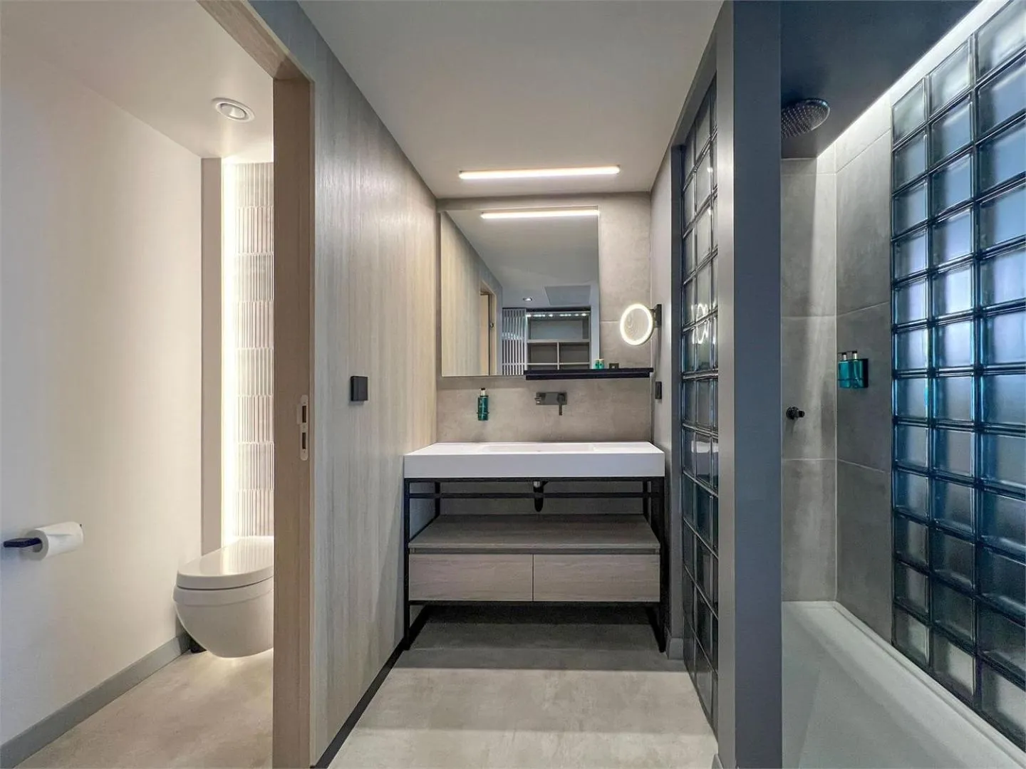 Bathroom, Bed in GRIFID Noa