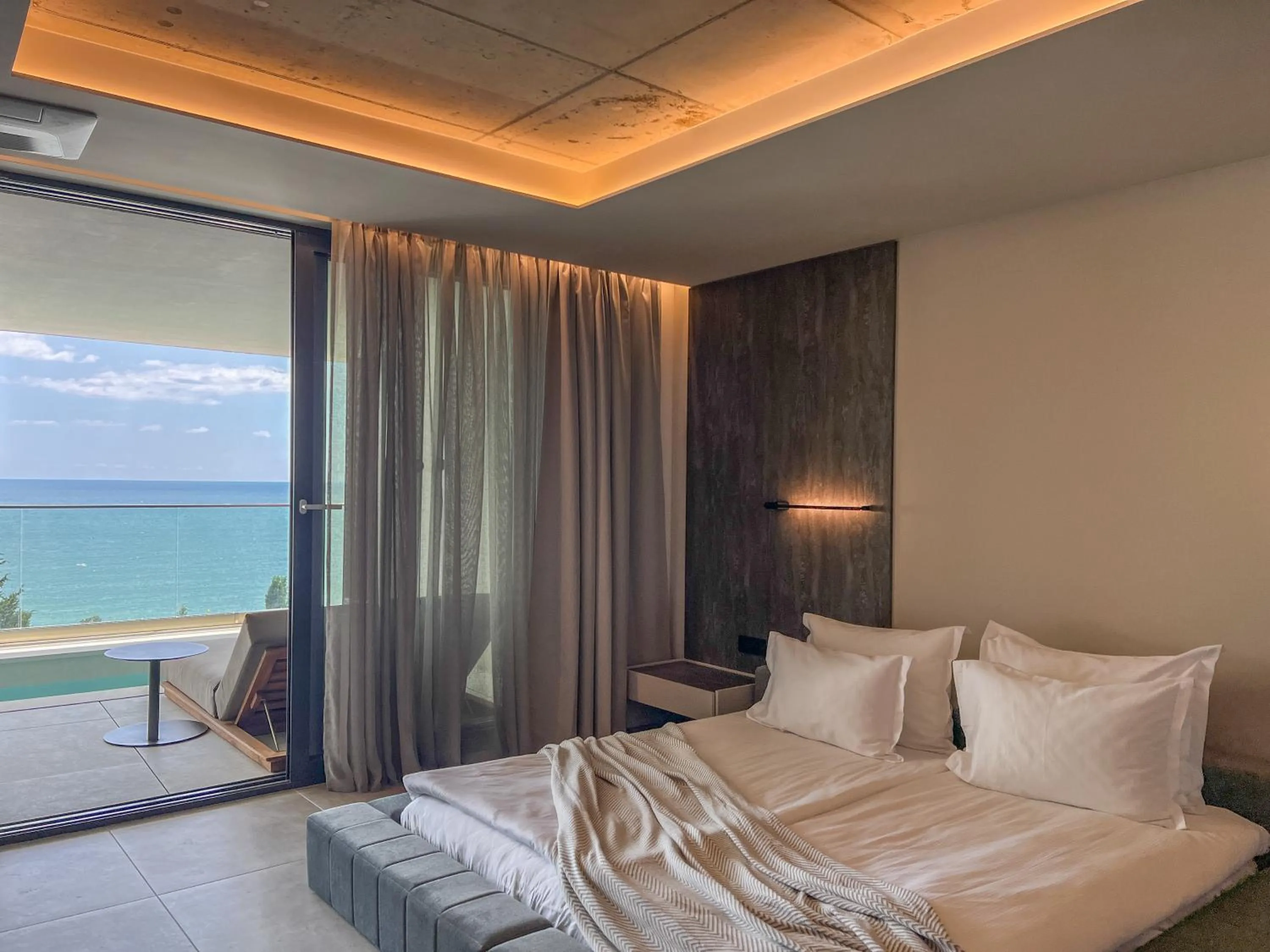 Bedroom, Bed in GRIFID Noa