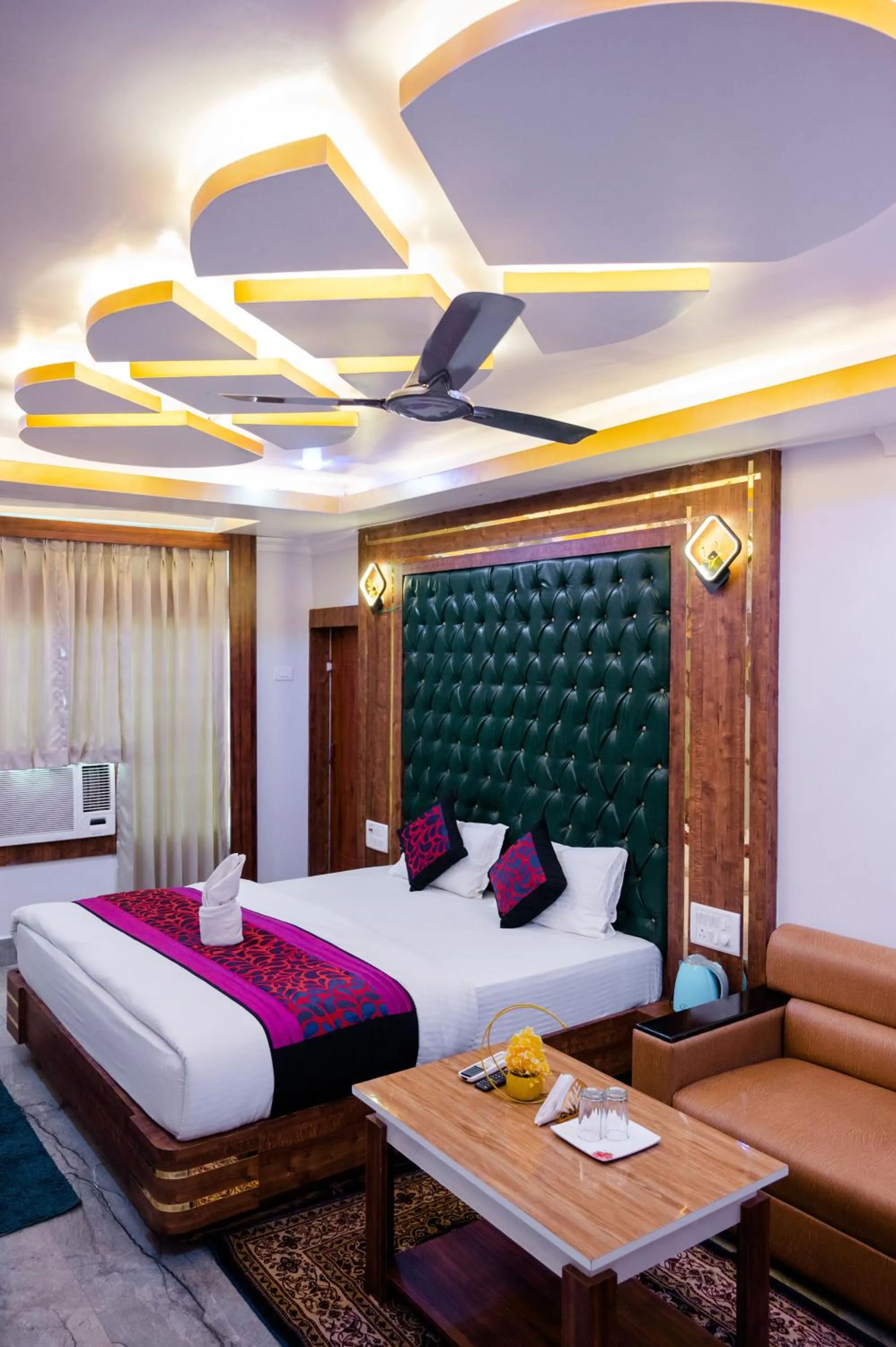 Bedroom, Bed in HOTEL COUNTRY INN