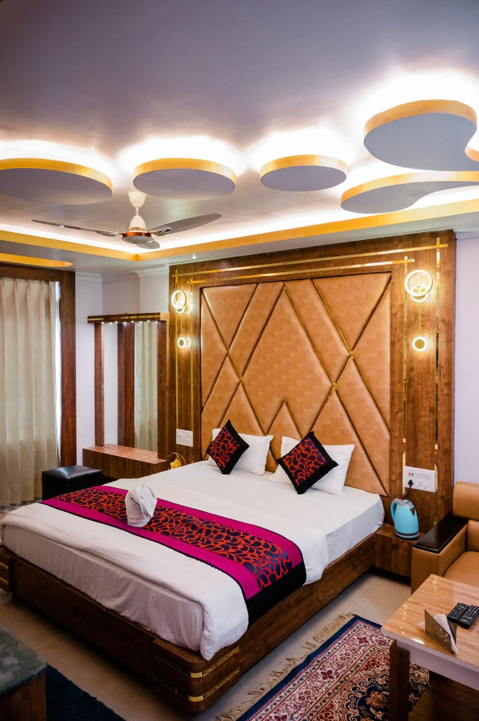 Bed in HOTEL COUNTRY INN