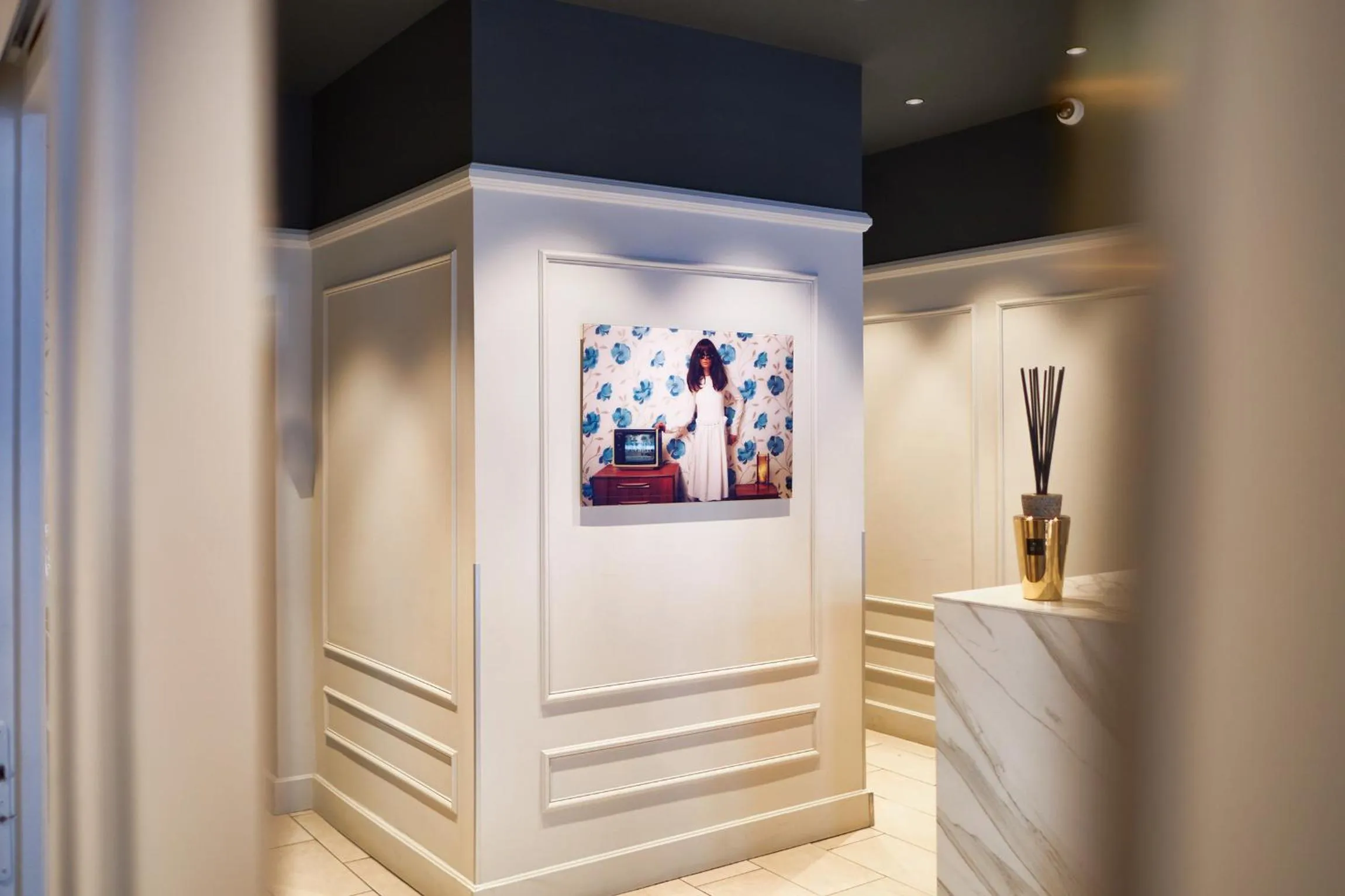 Decorative detail in Hotel Les Negociants