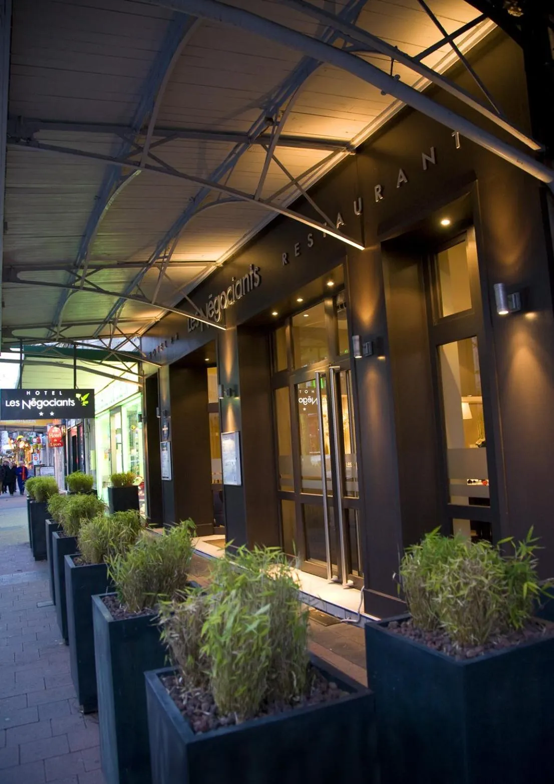 Facade/entrance in Hotel Les Negociants