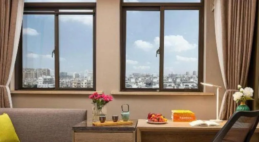 Atour Hotel Huzhou Changxing Changhai Road