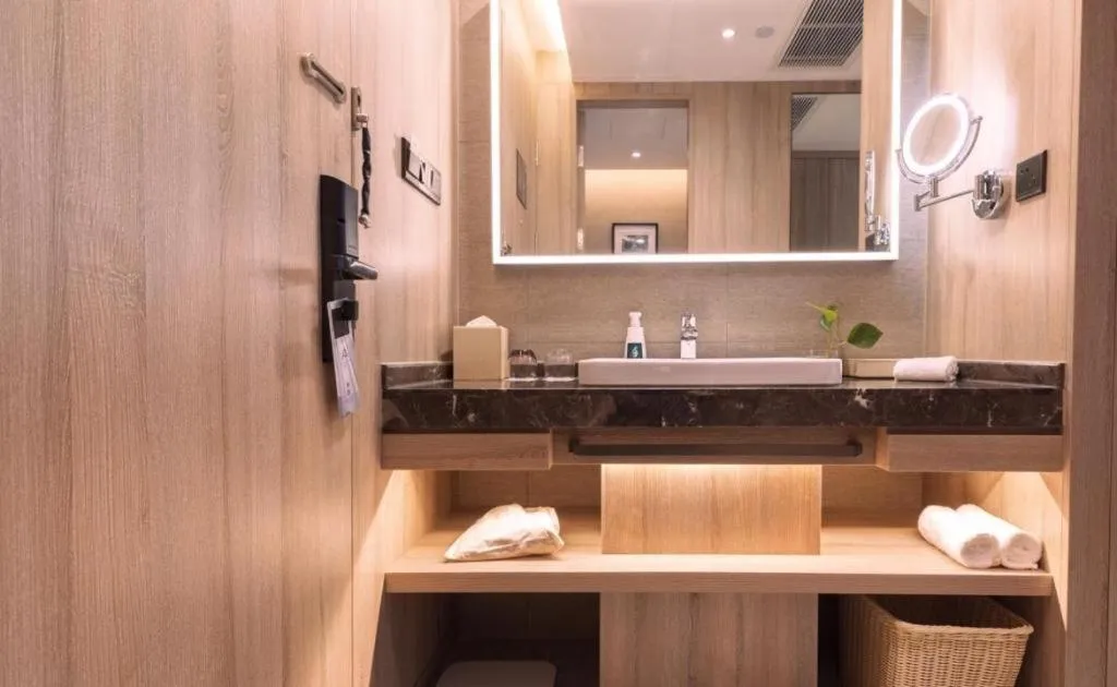 Atour Hotel Huzhou Changxing Changhai Road