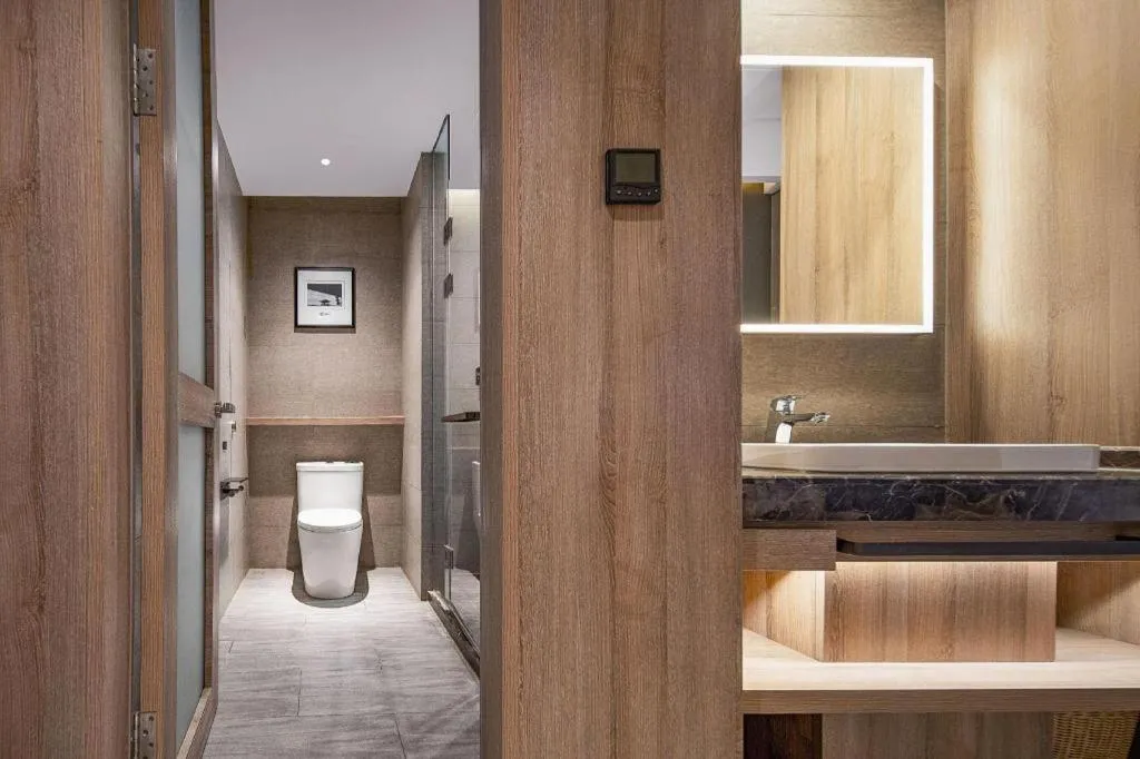 Atour Hotel Huzhou Changxing Changhai Road