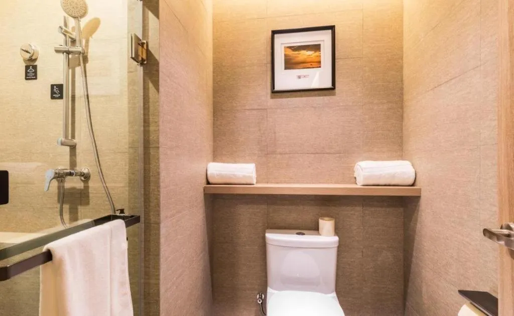 Atour Hotel Huzhou Changxing Changhai Road