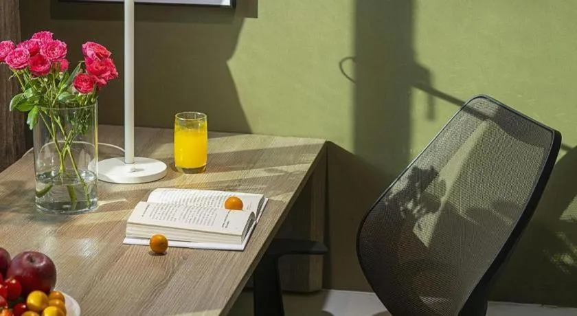 Atour Hotel Huzhou Changxing Changhai Road